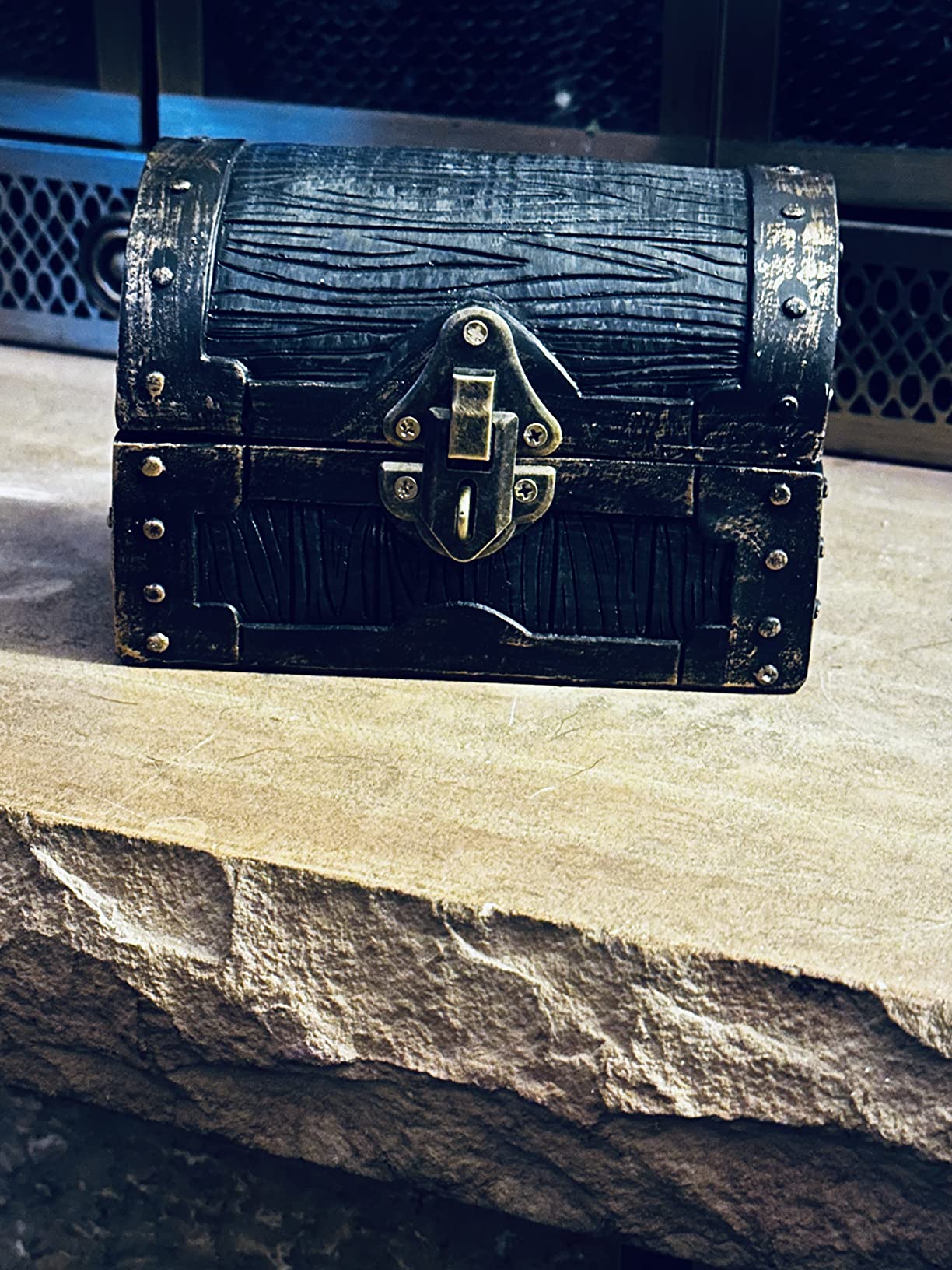 Mimic Dice Chest Storage Box | Holds 4 Polyhedral Sets (Reg) | Galdor's Guild Mimic Dice Chest Storage Box | Compatible to Dungeons & Dragons Players, Dungeon Master/DM RPG Gaming(Regular) customer photo 1