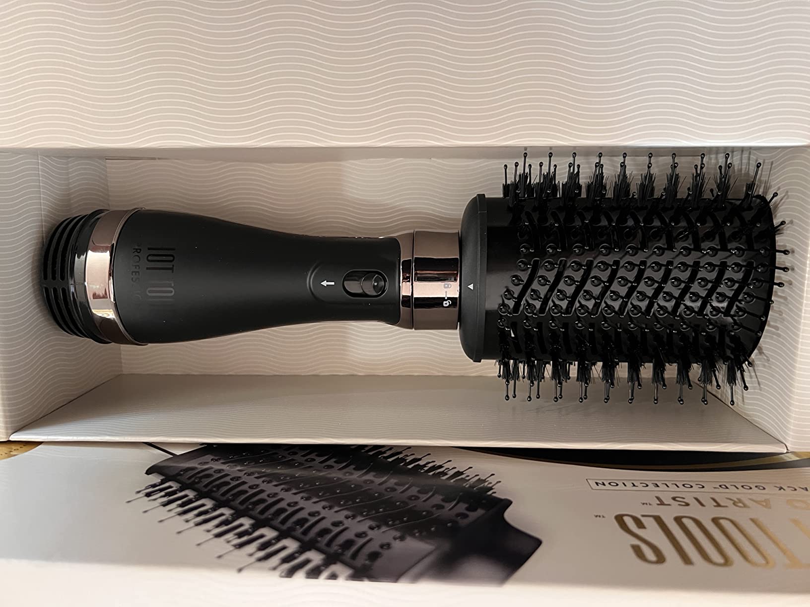 Hot Tools Pro Artist Black Gold Detachable One Step Volumizer and Hair Dryer | Pro Drying & Styling (Large) customer photo 2