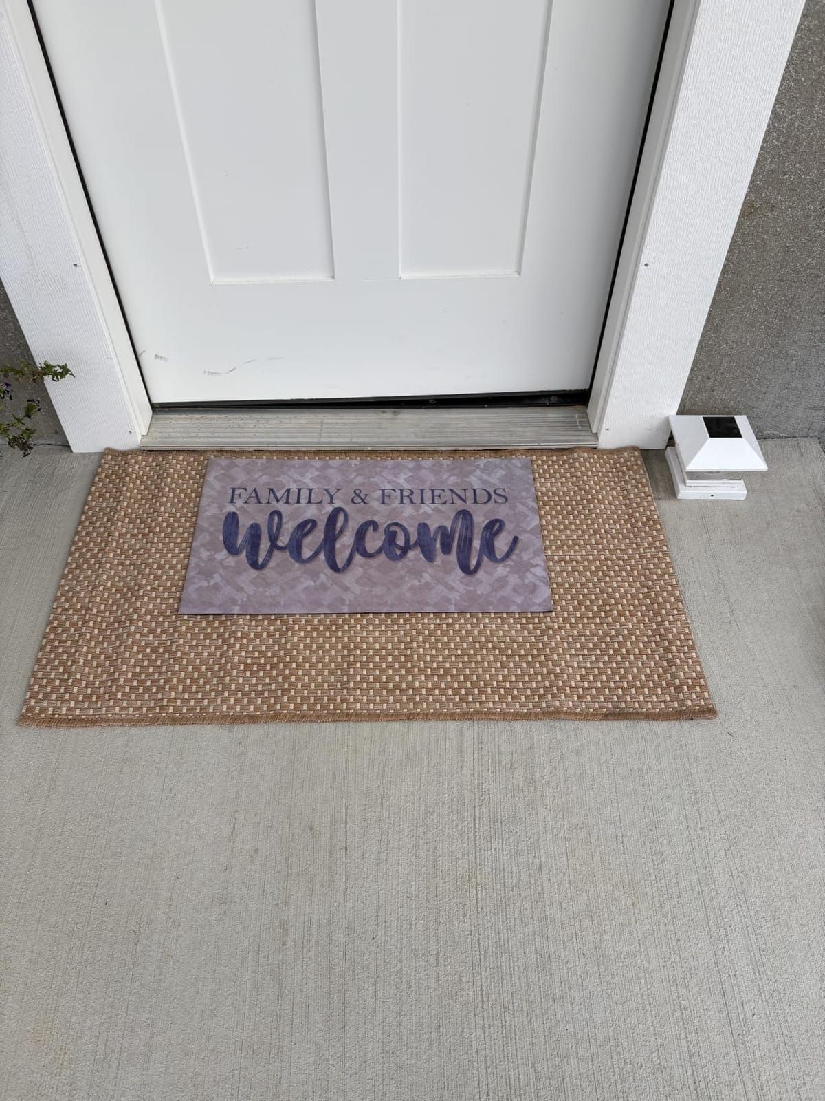 SAFAVIEH Washable Rug Outdoor Courtyard Collection - 8' x 10', Natural & Cream, Non-Shedding & Easy Cleaning, Ideal for Patio, Backyard, Mudroom, Dining Space (CY8521-03012) customer photo 1