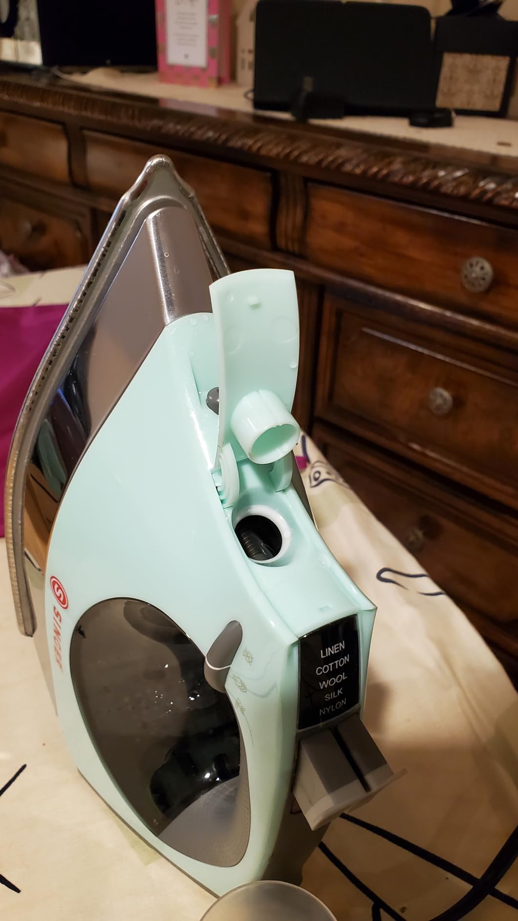 SINGER SteamCraft Plus 2.0 Steam Iron (1800W), Auto Shutoff - Mint/Gray | Onpoint precision tip, stainless steel plate, 300ml tank, 12-foot 360° swivel cord, no-drip easy fill design customer photo 1