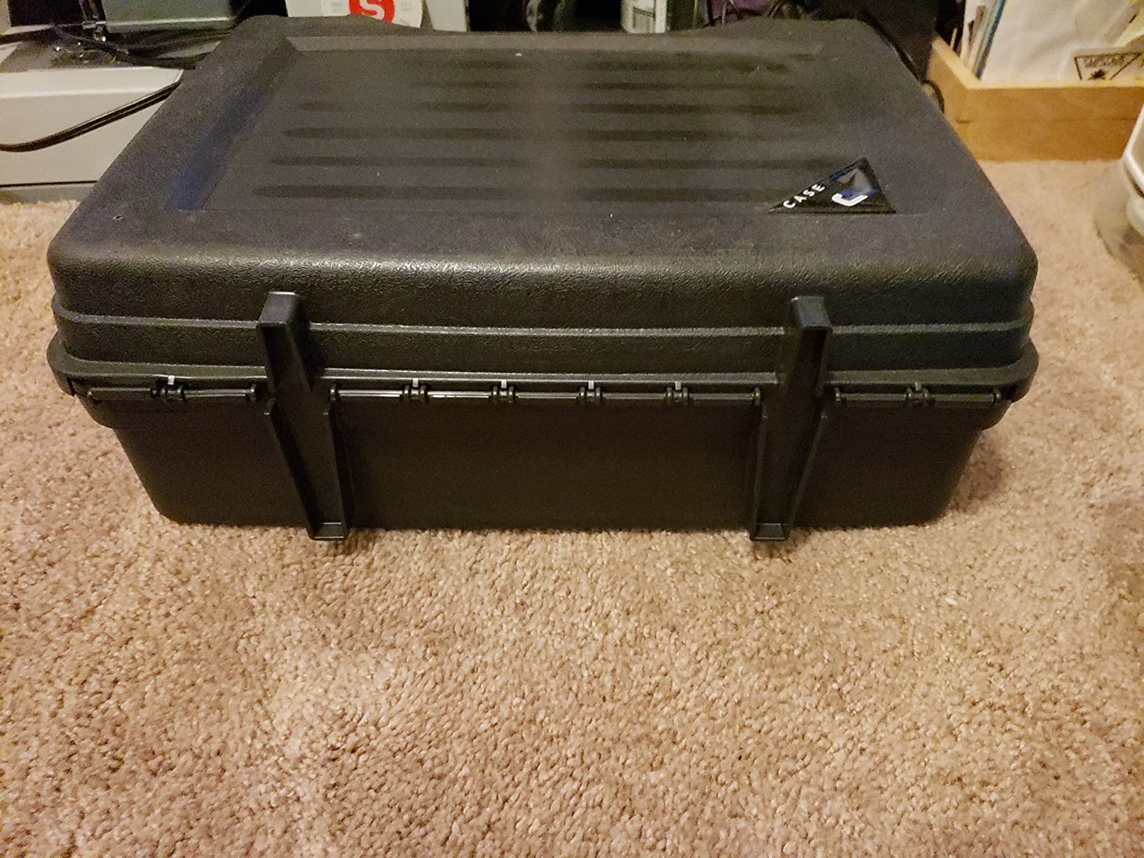 CASEMATIX Hard Shell Miniature Carrying Case - 80 Slot Figurine Miniature Storage Case with Customizable Foam Layer for Large Miniatures Compatible with Warhammer 40k, DnD & More! customer photo 1