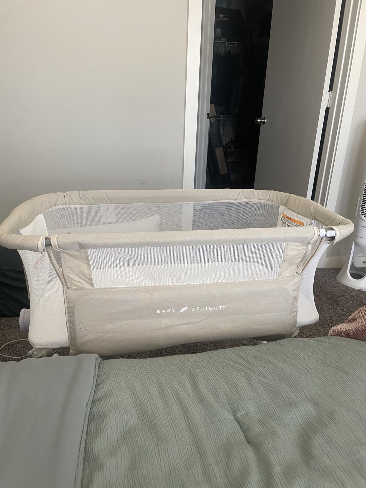 Baby Delight Beside Me Dreamer Bassinet | Bedside Sleeper | 7-Position Height Adjustment | Driftwood Grey customer photo 2
