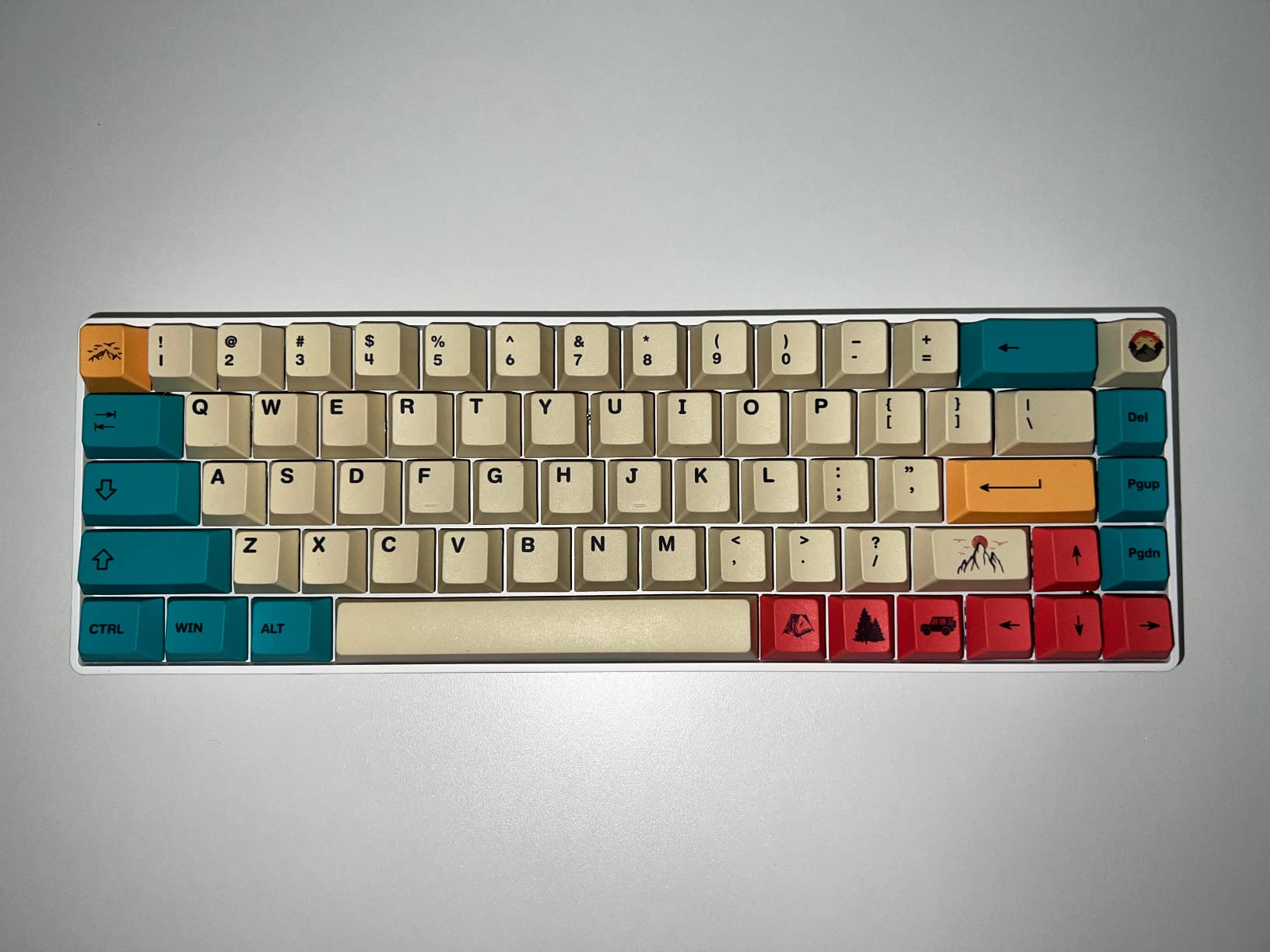 RK ROYAL KLUDGE RK68 Wireless Hot Swappable 65% Mechanical Keyboard Gaming customer photo 2