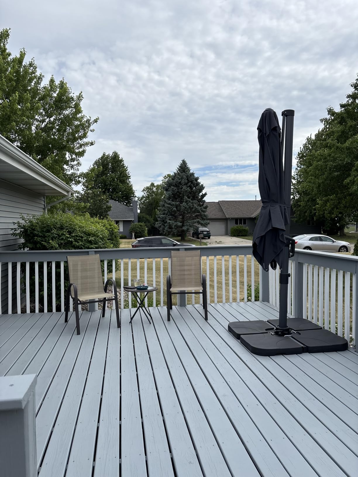Purple Leaf Cantilever Umbrella 9' x 11.5' Rectangle 360 Rotation, Grey | Fade Resistant, Aluminum Handle, 99% UV Protection customer photo 1