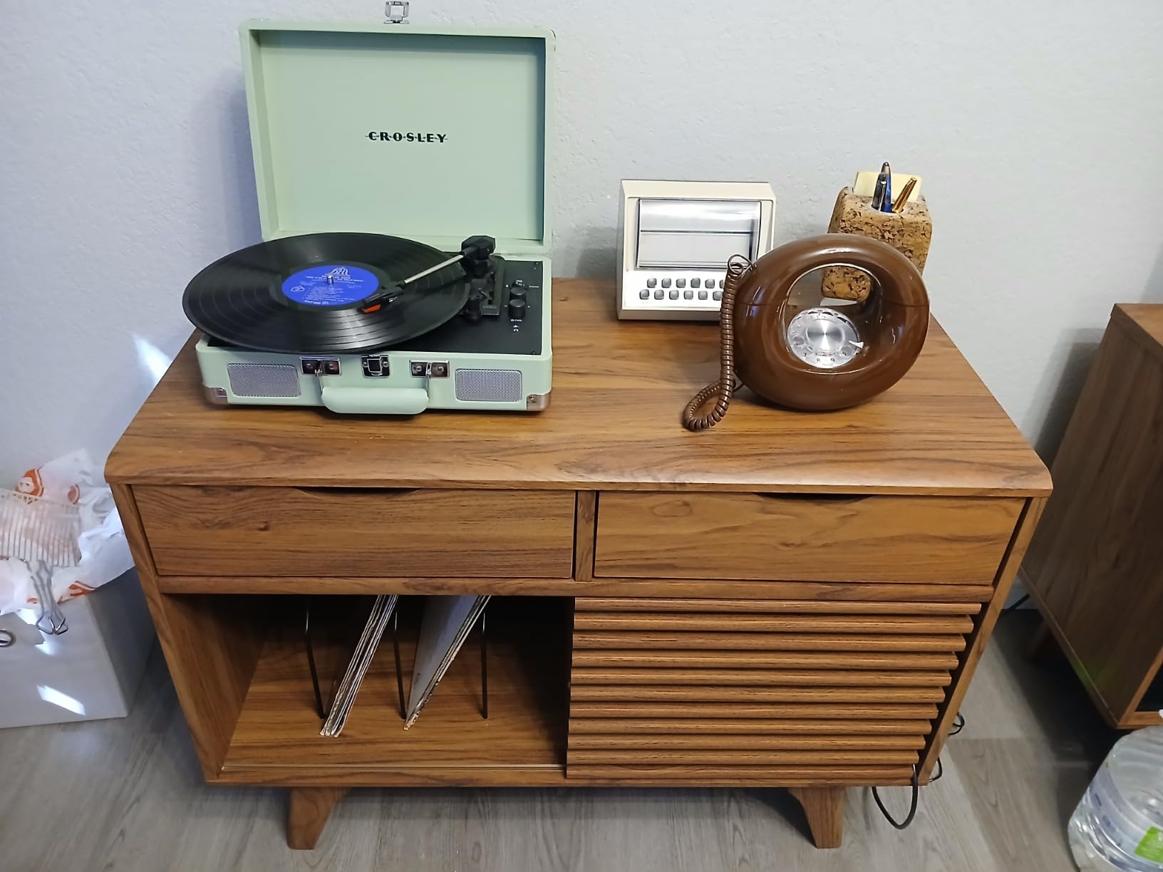 Modway Render Mid-Century Modern Vinyl Record Storage Display Cabinet, 37 Inch, Walnut customer photo 1