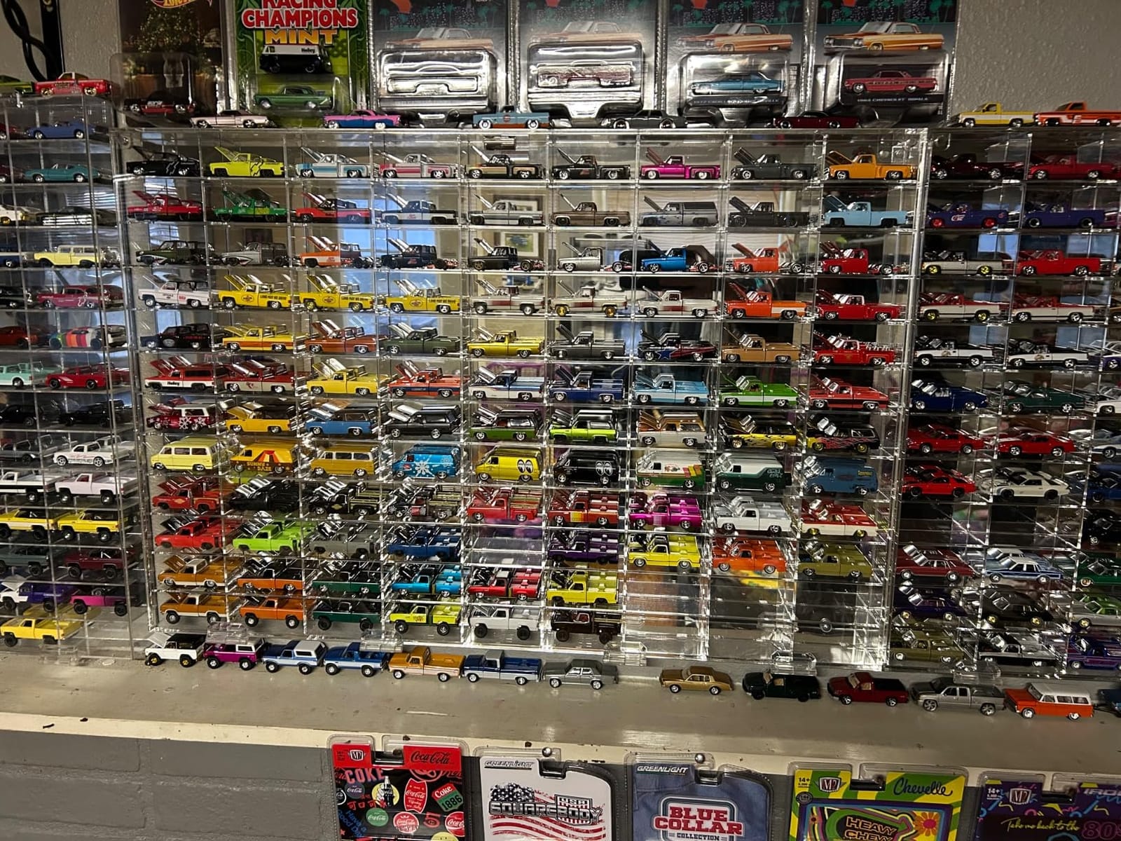Clear Display Case Wall Cabinet for 1:64 Hot Small Toy Car Wheels Scale Matchbox Hot Toy Cars Collection Storage Display (108 Slots, 32