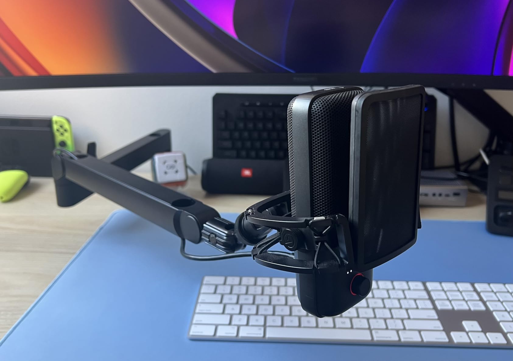 Wave Mic Arm Low Profile Microphone Boom Arm | Sits below shoulder line, 360-degree rotation, Magnetic cable channels, All-metal build, Fully adjustable mount customer photo 1