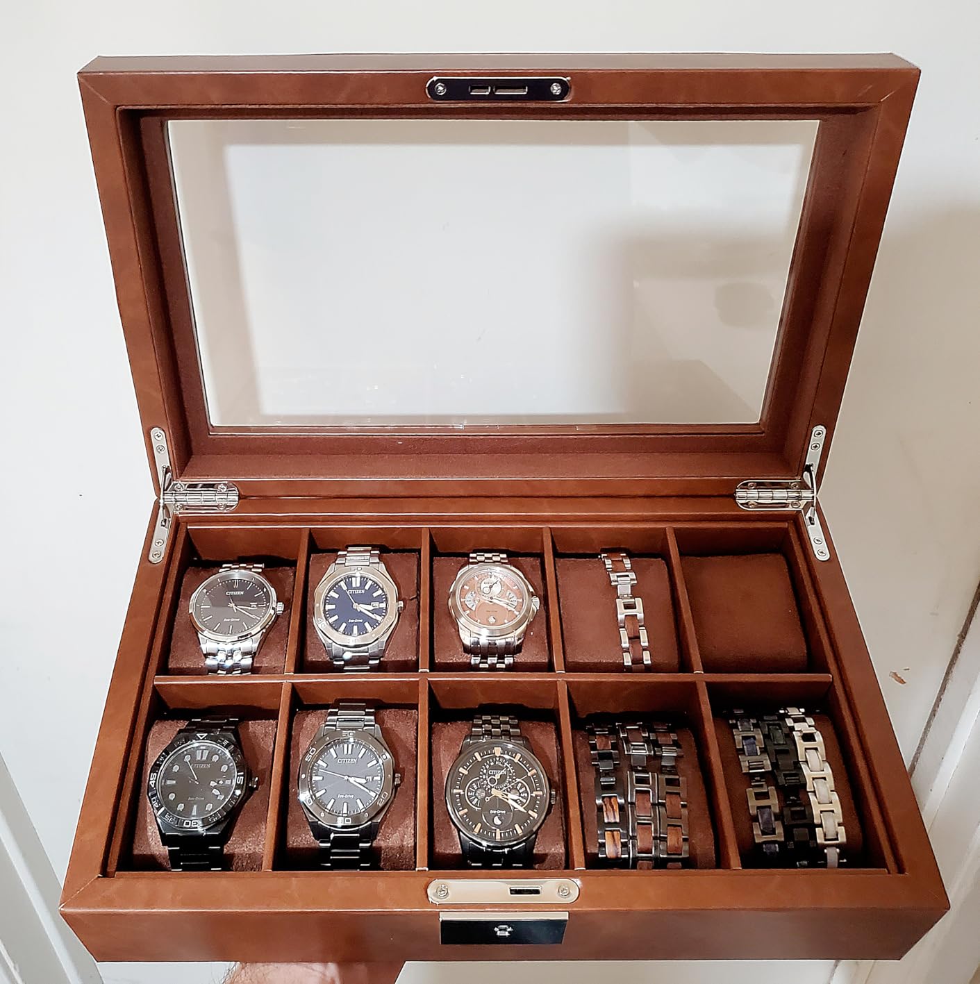 ROTHWELL 10 Slot Leather Watch Box - Luxury Case Display Jewelry Organizer - Locking Watch Display Case Holder with Large Glass Top - Box Organizer for Men and Women (Black/Black) customer photo 1