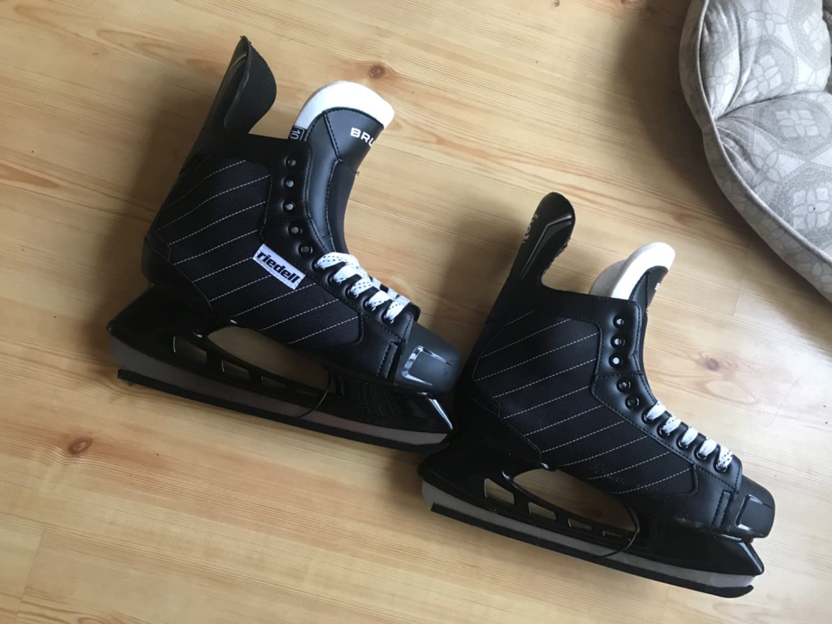 Riedell Bruin Ice Hockey Skates - Durable, Comfortable Ice Hockey Skates for Men and Women with Rugged Foam-Padded Uppers and Stainless Steel Blades customer photo 1
