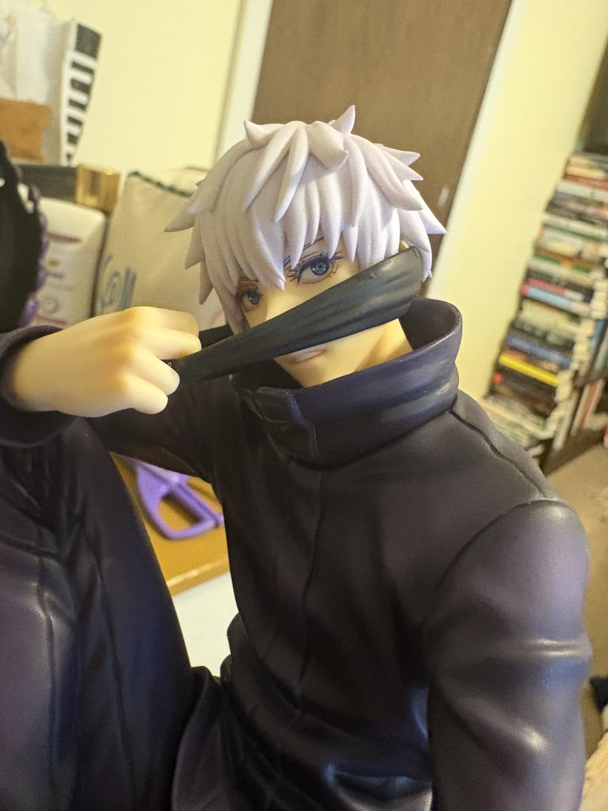 Furyu Jujutsu Kaisen: Satoru Gojo Mappa Showcase 1:7 Scale PVC Figure, Multicolor customer photo 2