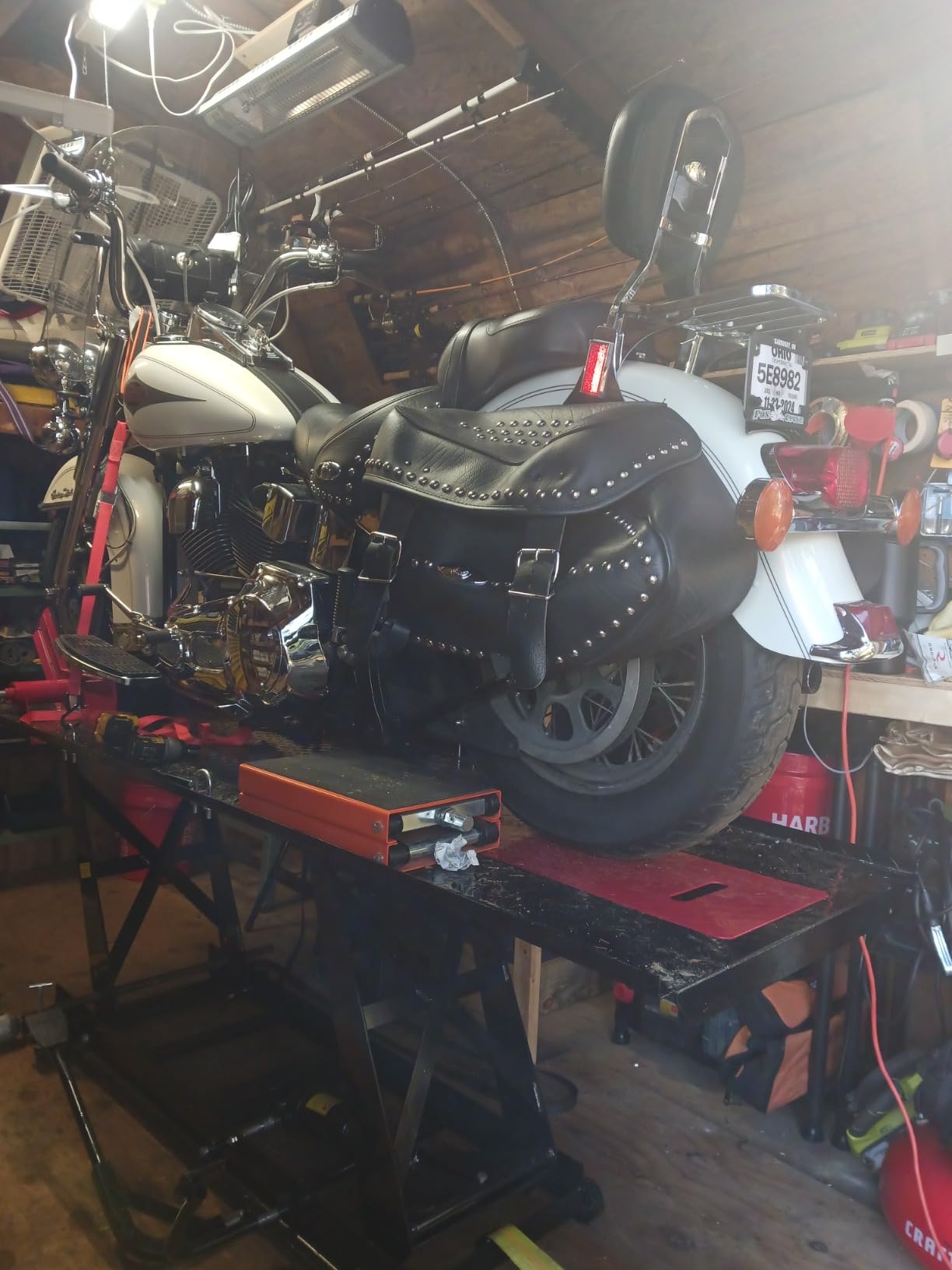 Black Widow Motorcycle Lift Table, Hydraulic, 1,000 lb, 32