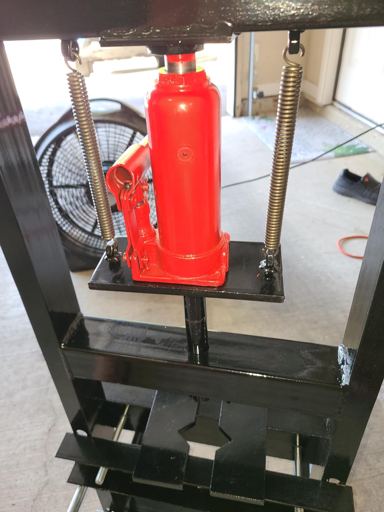TUFFIOM 6Ton Hydraulic Shop Press with Press Plates, H-Frame Adjustable Working Table Height Garage Benchtop Press, Red, 18.9”L x 15.75”W x 36.8”H customer photo 2