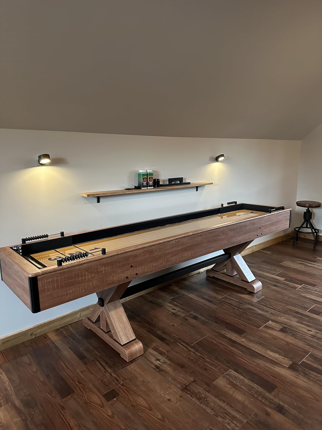 Hathaway Daulton 9-ft Shuffleboard Table customer photo 1