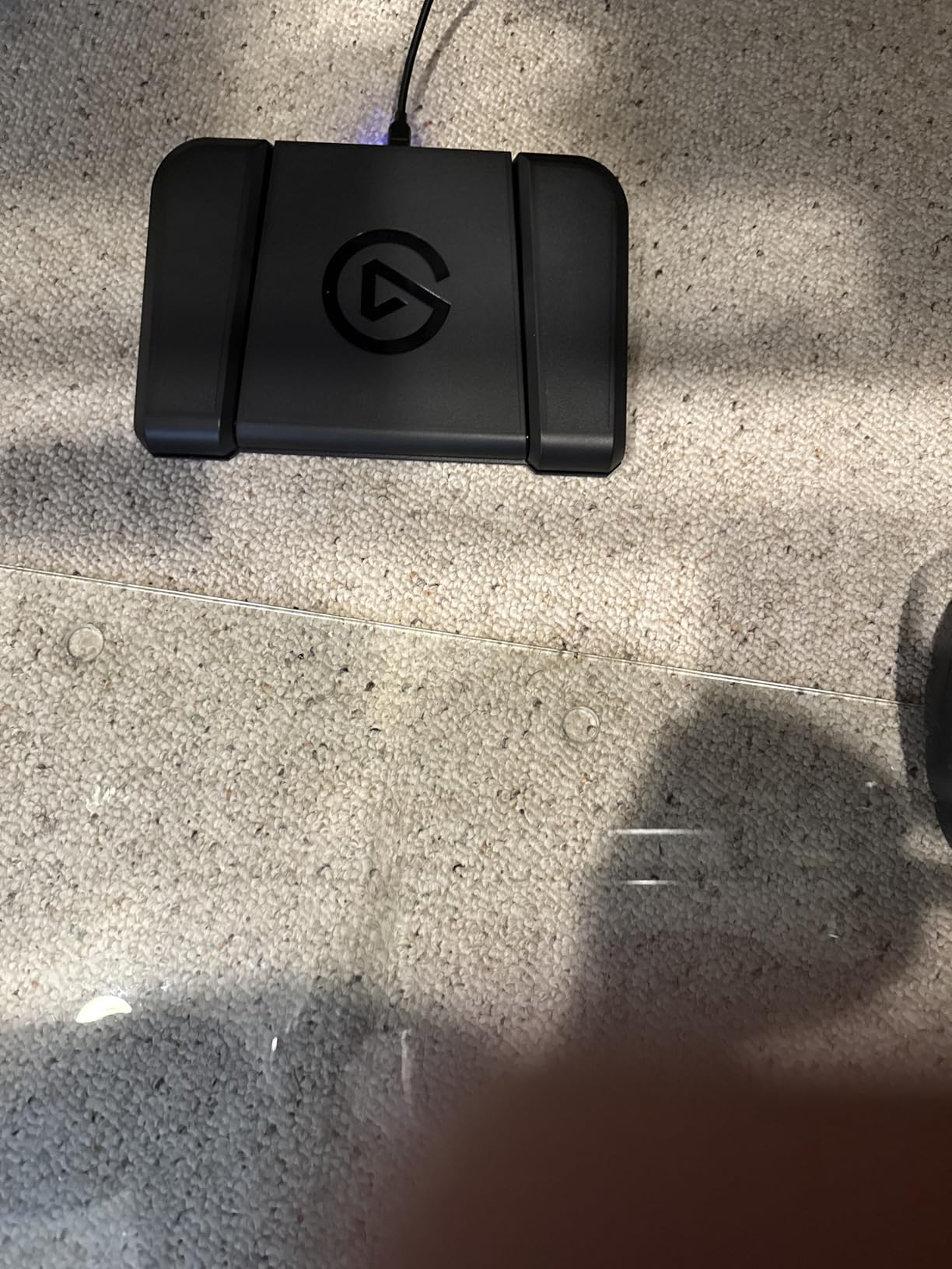 Elgato Stream Deck Pedal, 3 Hands-Free Macro Footswitches | One-touch, hands-free control, Interchangeable springs, Heavy-duty chassis, Hundreds of plugins, Works Mac and PC customer photo 1