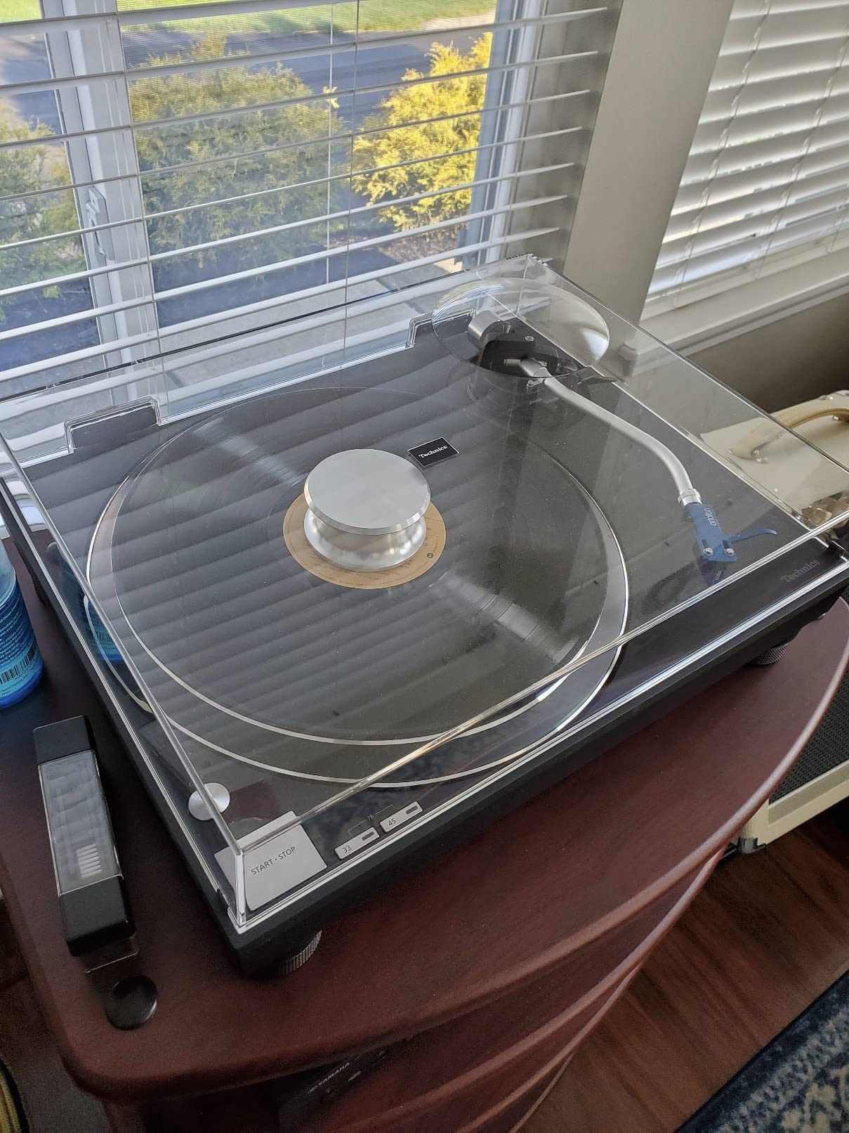 Technics SL-100C-K Premium Class HiFi Turntable with Coreless Direct Drive Motor, Audiophile-Grade Cartridge and Auto-Lift Tonearm, Dustcover Included, Black customer photo 1