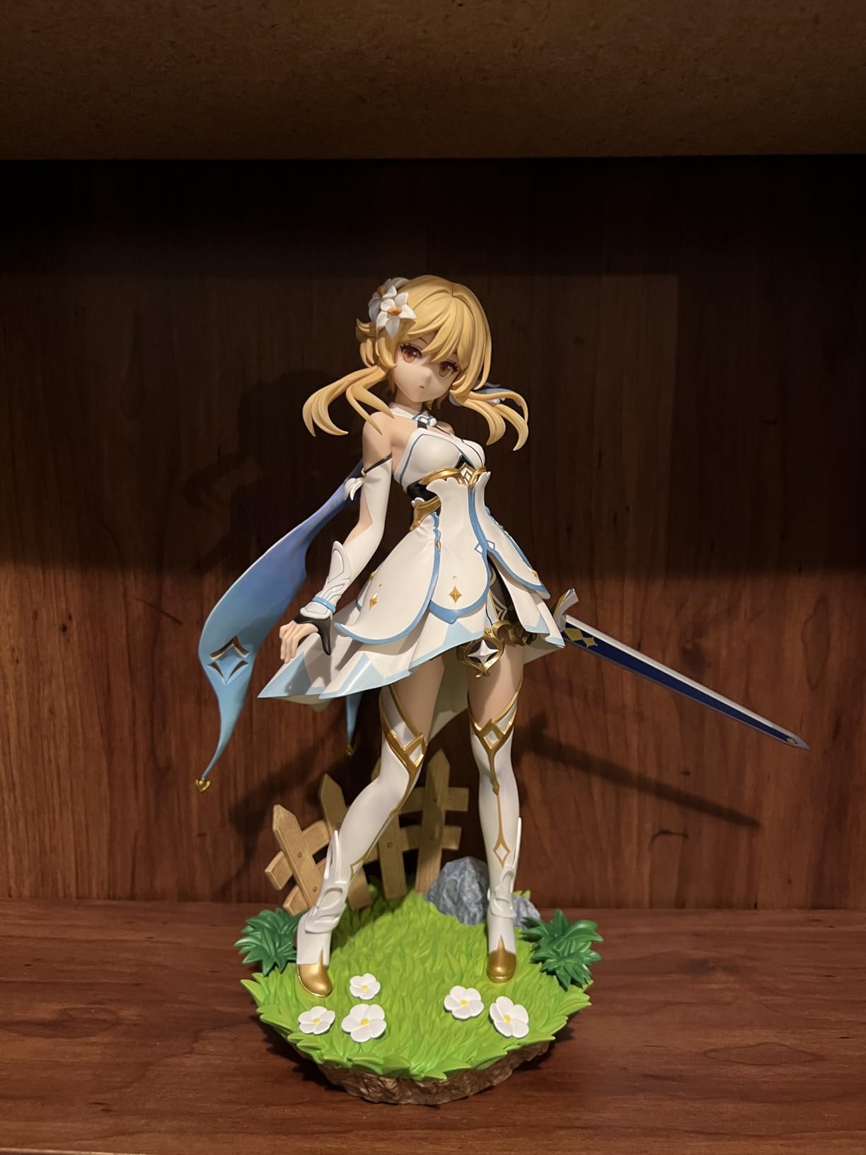 Genshin Impact 1/7 Scale Pre-Painted Figure: Lumine customer photo 2