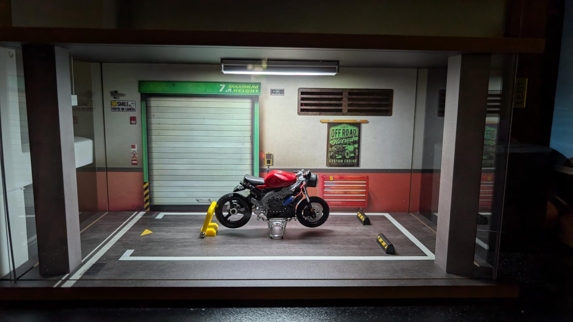 Display Case with Light for 1/18 Diecast Cars | Display Case for 1/18 Diecast Cars,Acrylic Display Case for 1/12 Scale Toy Motorcyle with LED Lighting, Route 66-3 Open Side customer photo 1