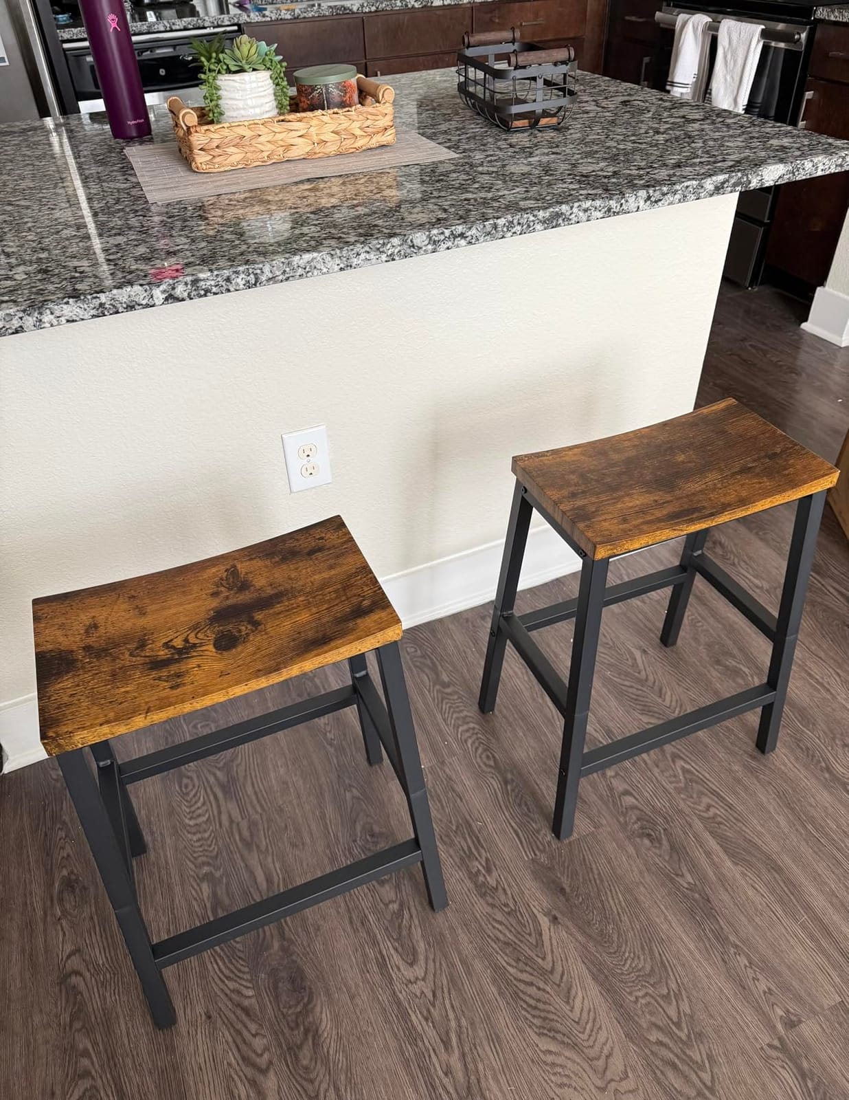 HOOBRO Bar Stools, Set of 2 Bar Chairs, 23.6 Inch Saddle Stools, Kitchen Counter Seat with Footrests, Industrial Barstools for Dining Room, Kitchen, Counter, Rustic Brown and Black BF02MD01 customer photo 1