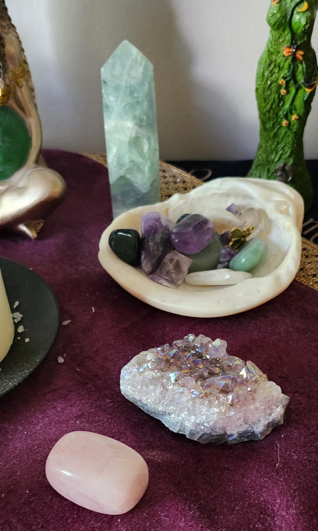 KALIFANO Angel Aura Amethyst Geode - Titanium-Bonded High-Energy Amatista for Reiki, Wicca, Crystal Decor & Metaphysical Gifts - Natural Crystals and Healing Stones (Family Owned) customer photo 1