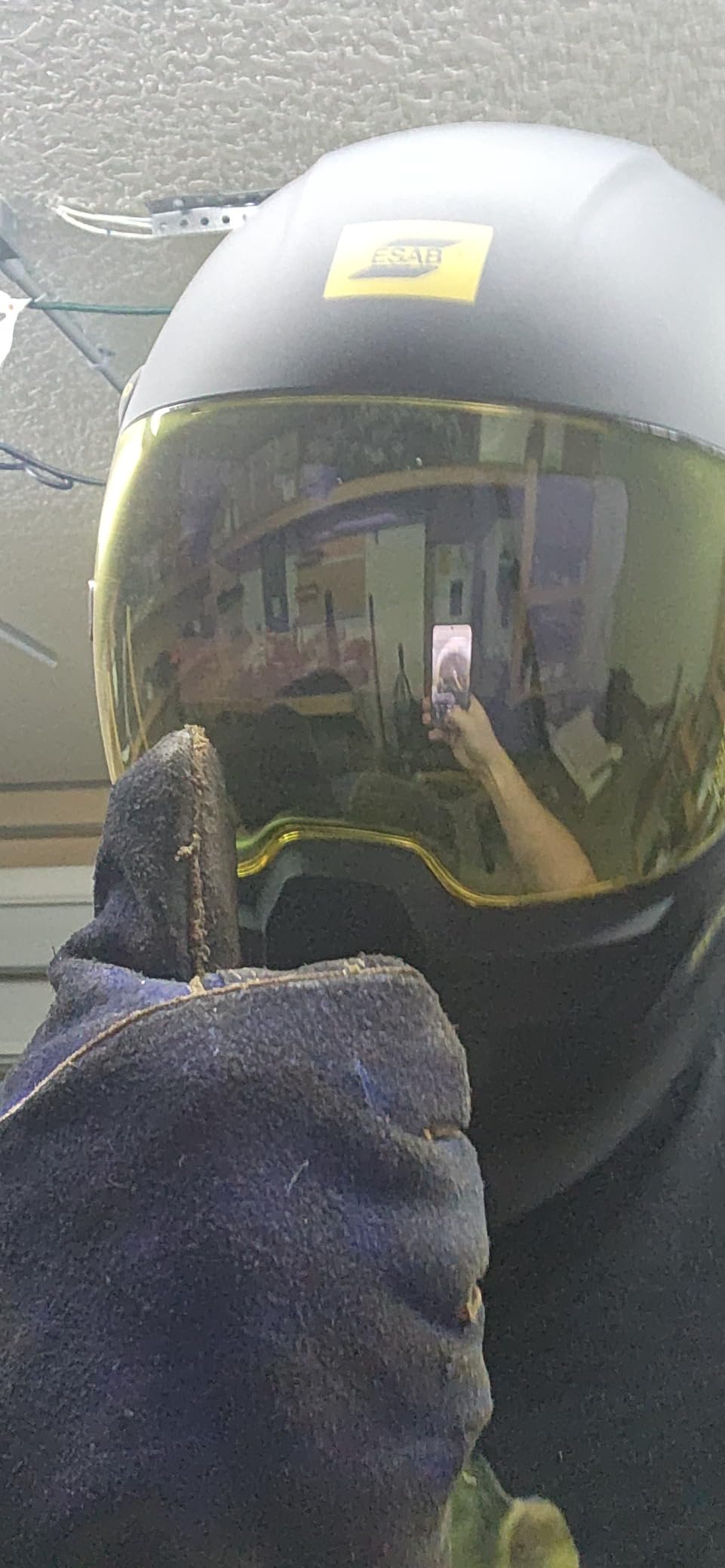 ESAB Sentinel A60 Welding Helmet, Black Low-Profile Design, High Impact Resistance Nylon, Large Viewing Area 4.65 in x 2.80 in customer photo 1
