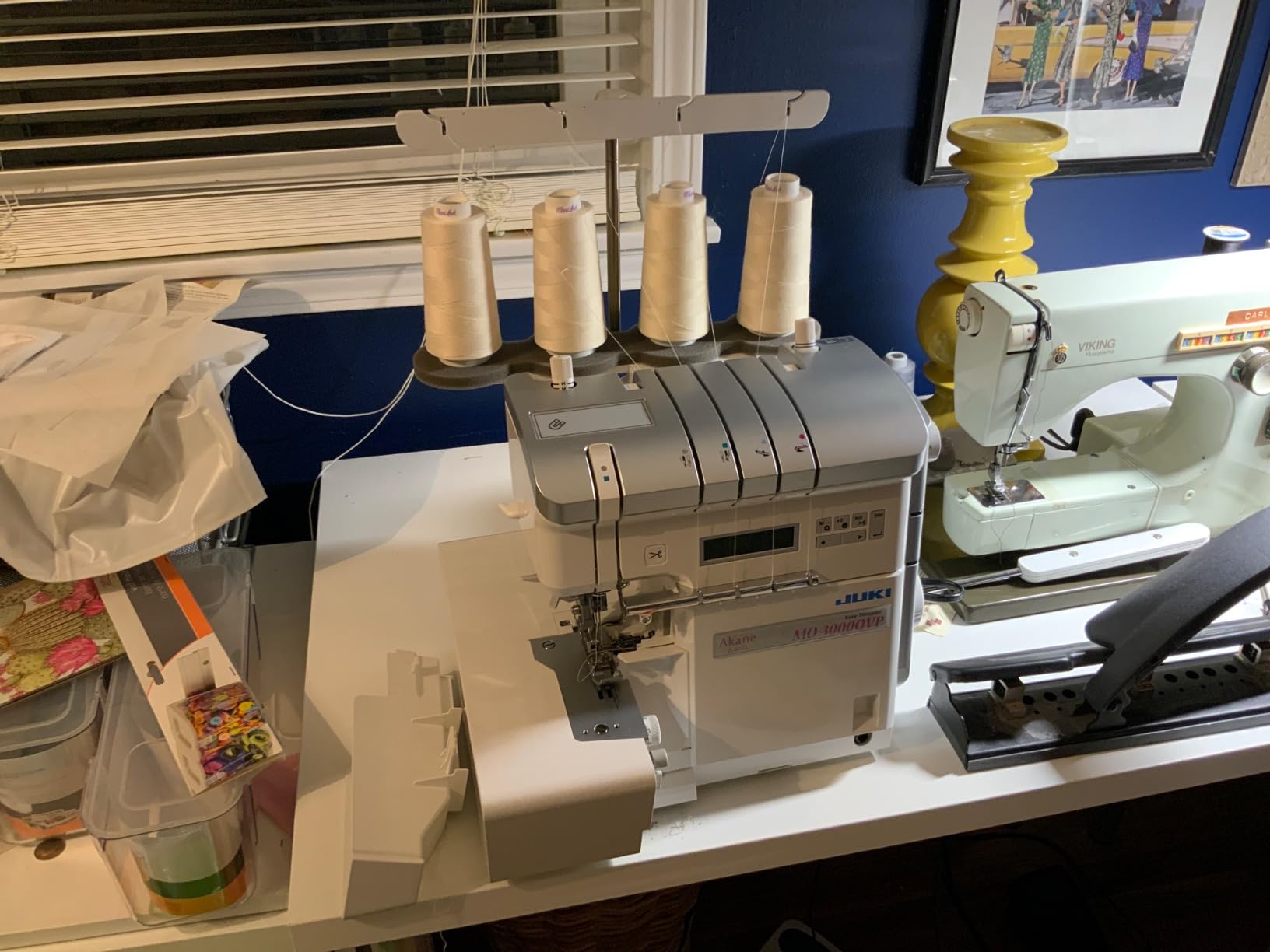 MO-3000QVP Akane Air Threader Serger Machine customer photo 1
