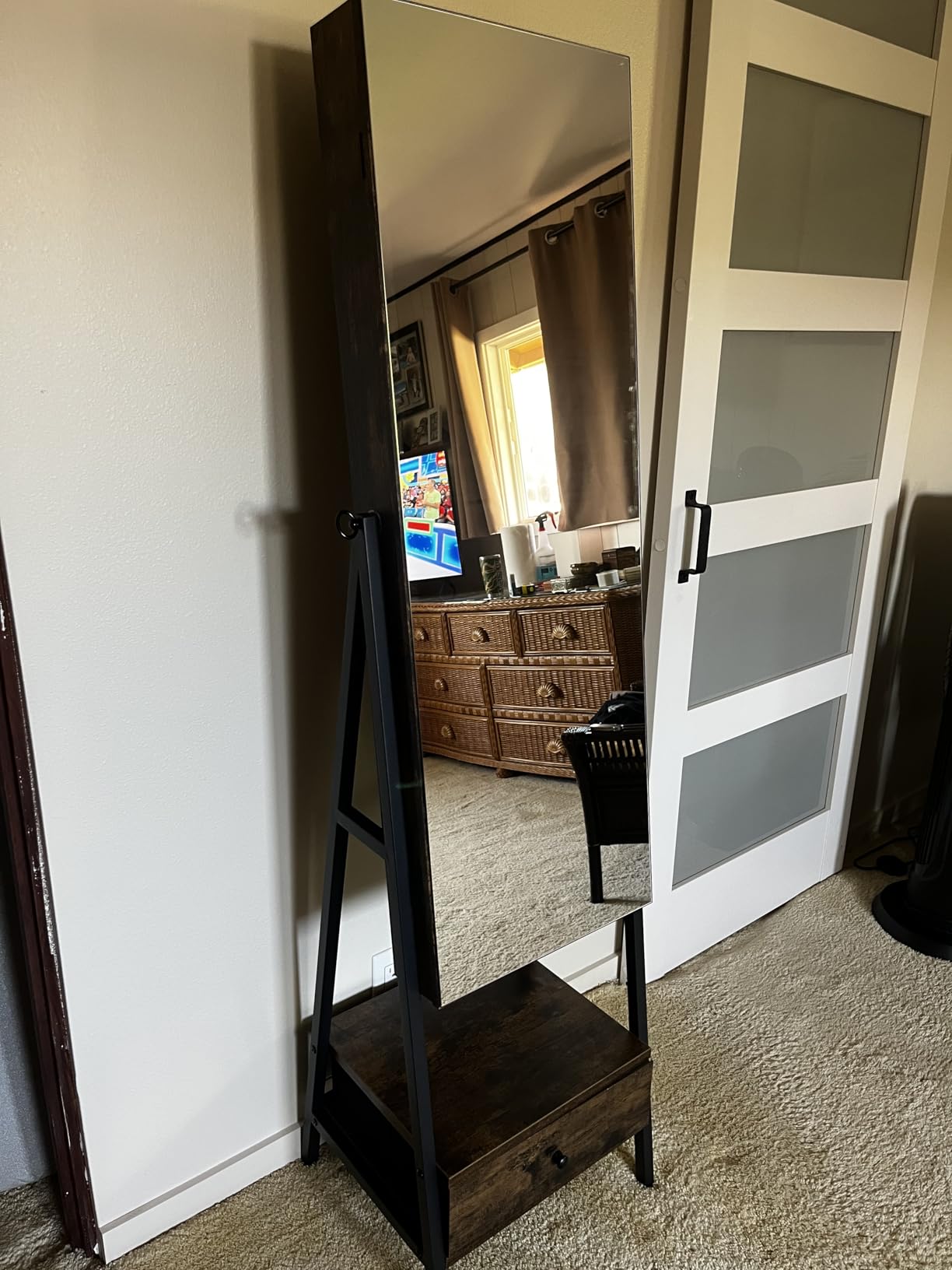 SONGMICS LED Mirror Jewelry Cabinet Standing, Lockable Jewelry Armoire with Full-Length Mirror, Space-Saving Jewelry Organizer with Mirror, Drawer and Shelf, Toasted Oak Color UJJC025N01 customer photo 2
