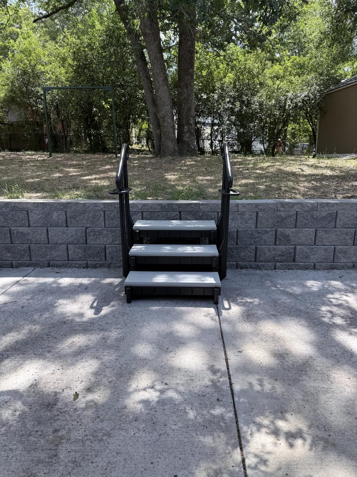 Confer Plastics 4 Step Signature Spa Steps (Deep Grey) customer photo 1