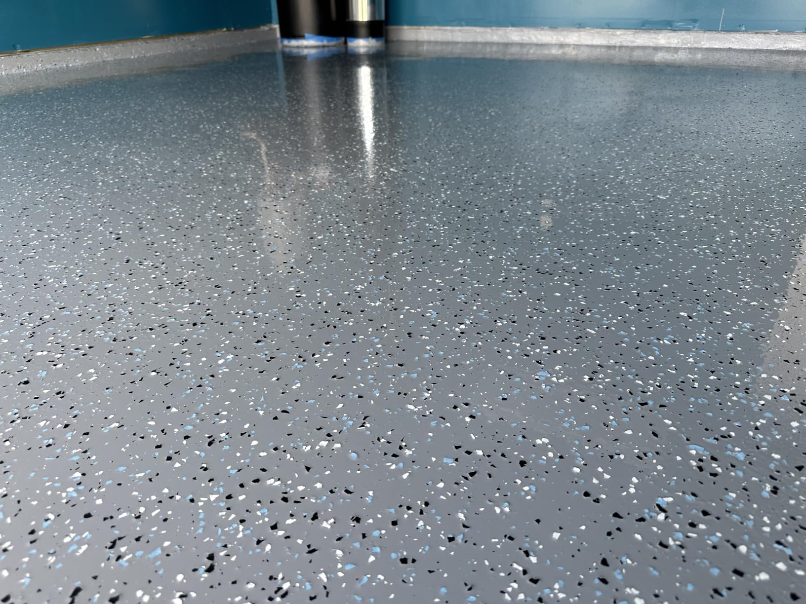 ArmorPoxy 100% Solids Epoxy with Metal Mixer and Bucket - Garage Floor Epoxy for Contractors, Workshops, Auto Shops & Garages, 3 Gallons - Clear - Covers up to 600 SQ FT customer photo 2
