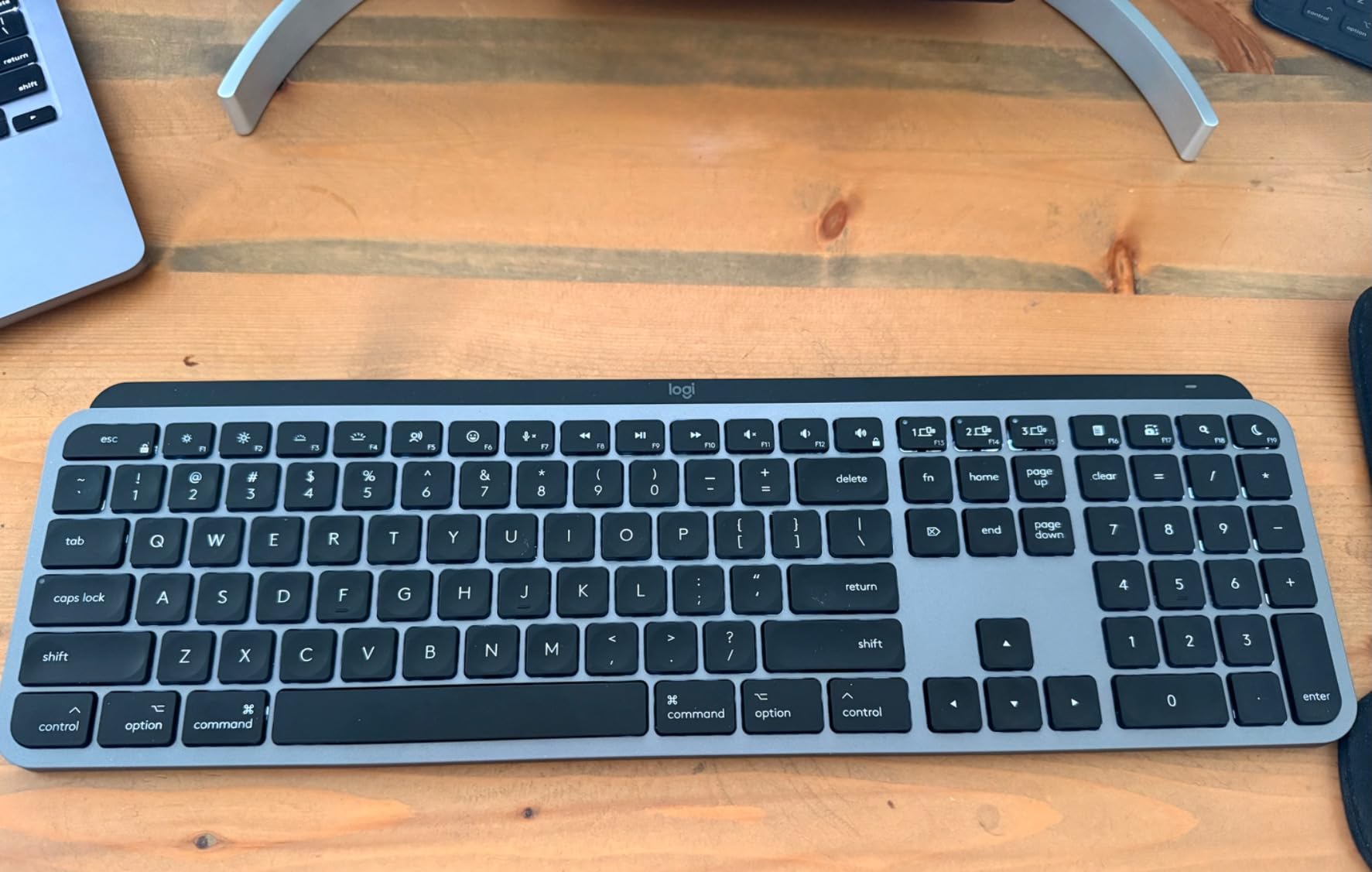 Logitech MX Keys S Mac Wireless Keyboard Fluid Precise - Space Grey | Backlit auto-illumination, Smart Actions shortcuts, 3-device Bluetooth pairing, USB-C rechargeable, 10-day battery life customer photo 1