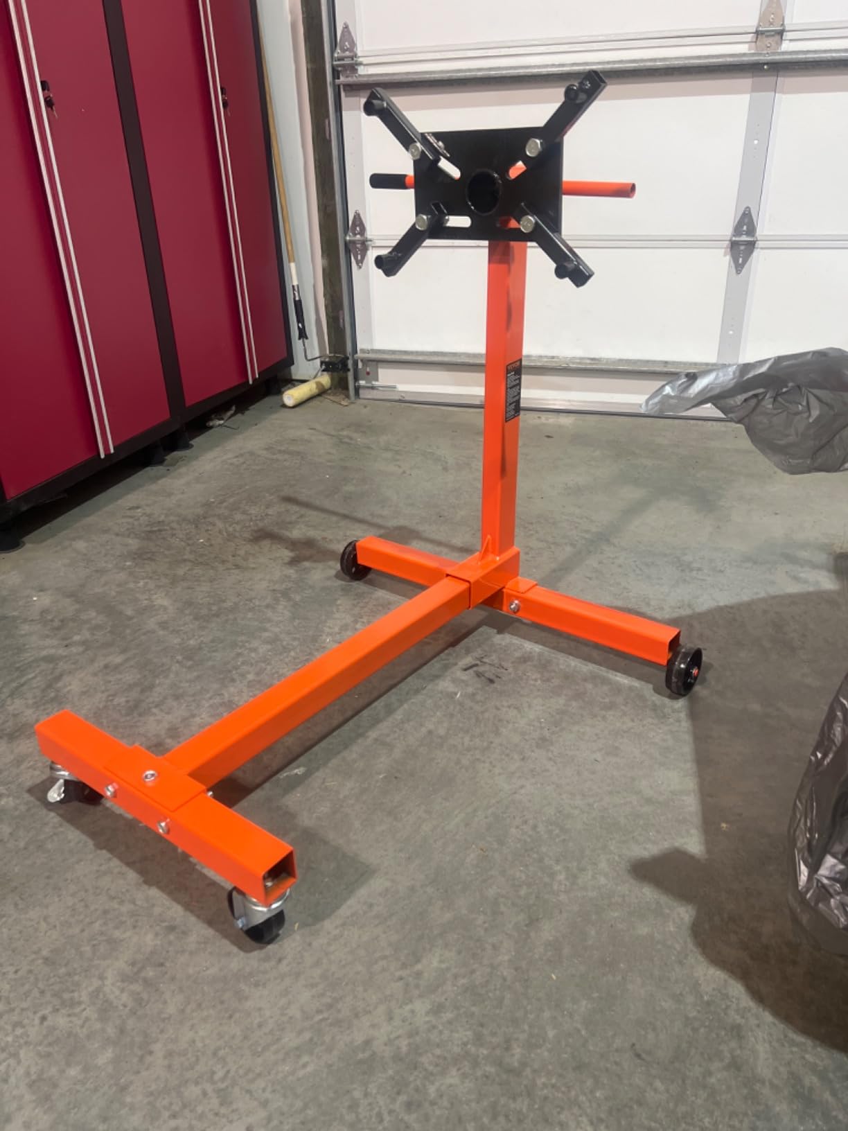 VEVOR Engine Stand, 750 lbs (3/8 Ton) Rotating Engine Motor Stand with 360 Degree Adjustable Head, Cast Iron Motor Hoist Dolly, 4-Caster, 4 Adjustable Arms, for Vehicle Maintenance, Auto Repair customer photo 2