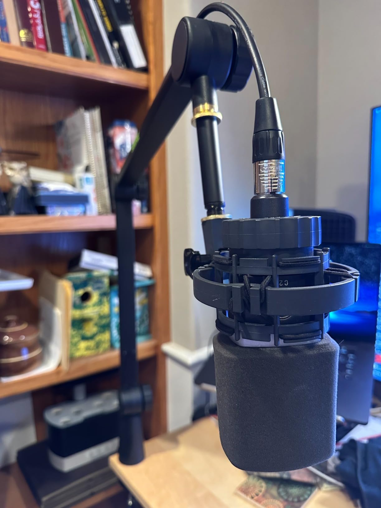 Shure by Gator Deluxe Articulating Desktop Podcasting Mic Boom Arm with Cable Management Channel; (SH-BROADCAST1) customer photo 1