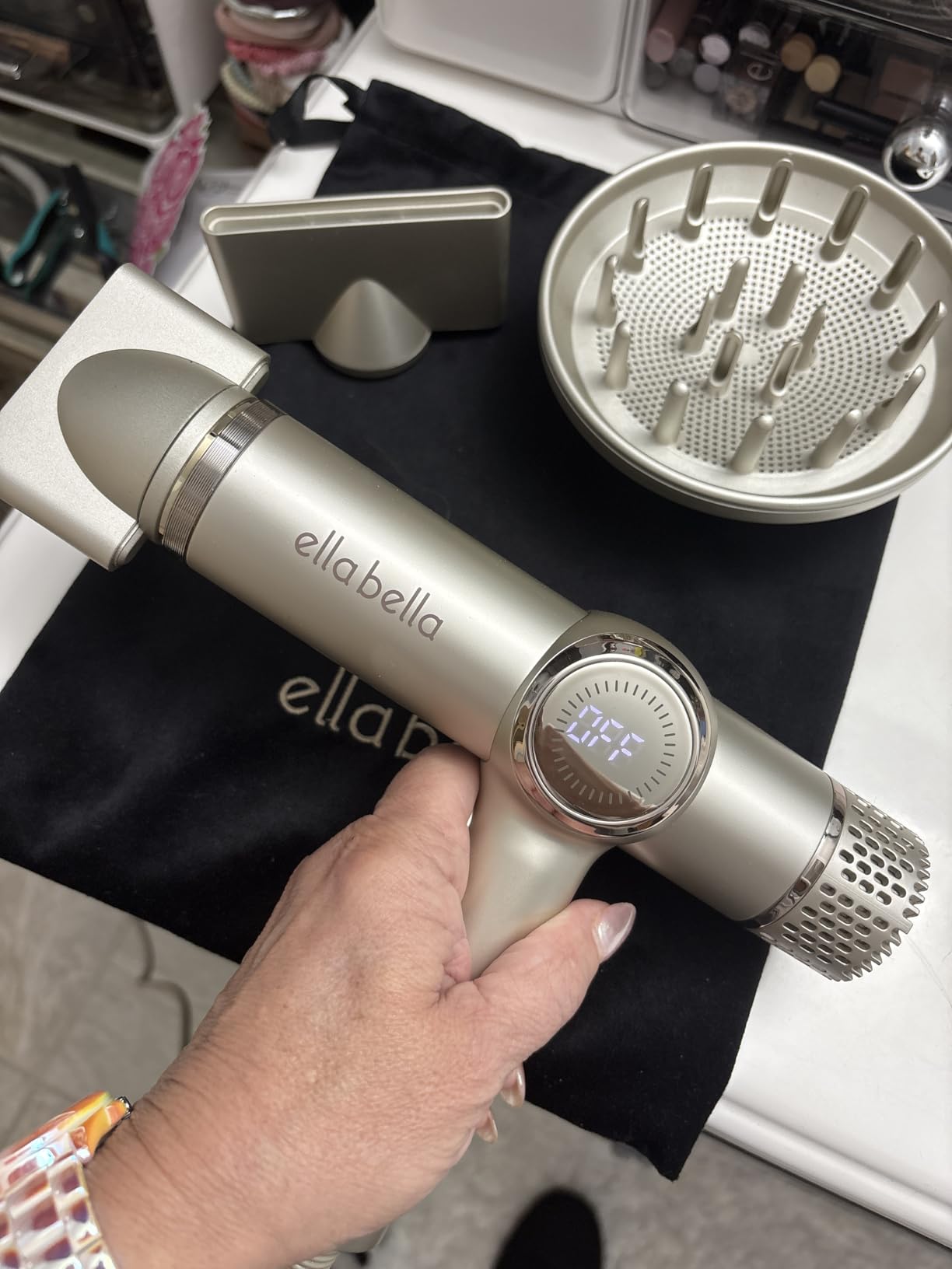 ELLA BELLA Ionic Hair Dryer with Diffuser - Negative Ion Blow Dryer, Quiet Professional-Grade Blow Dryer with Intelligent Heat Control & Rapid Drying, Lightweight, Low Noise, All Hair Types customer photo 2