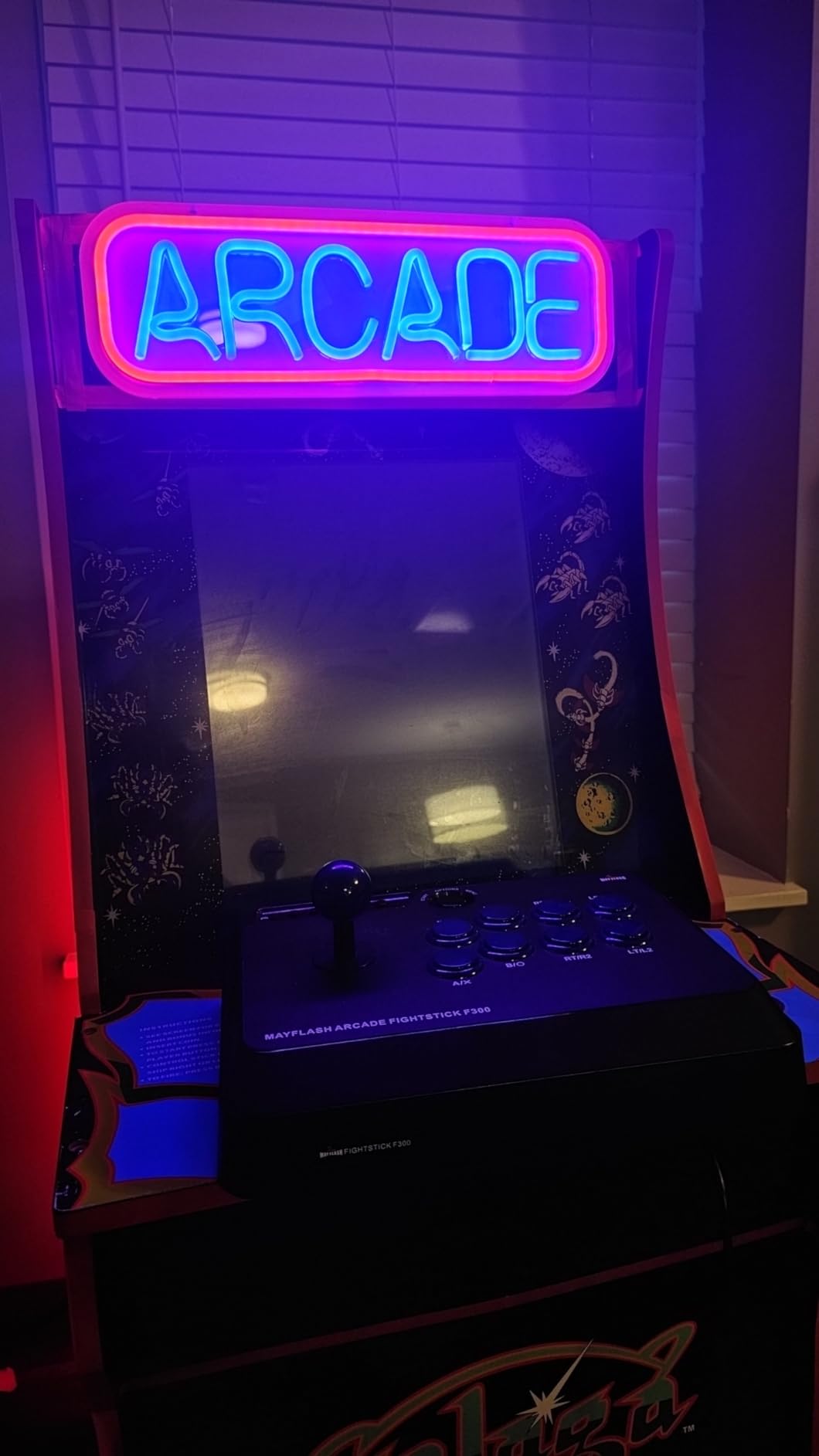 Arcade Neon Sign - Retro Blue & Yellow LED USB Wall Light for Game Rooms & Bars, Hanging Kit Included, Vintage Gift for Gamers & Adults customer photo 2