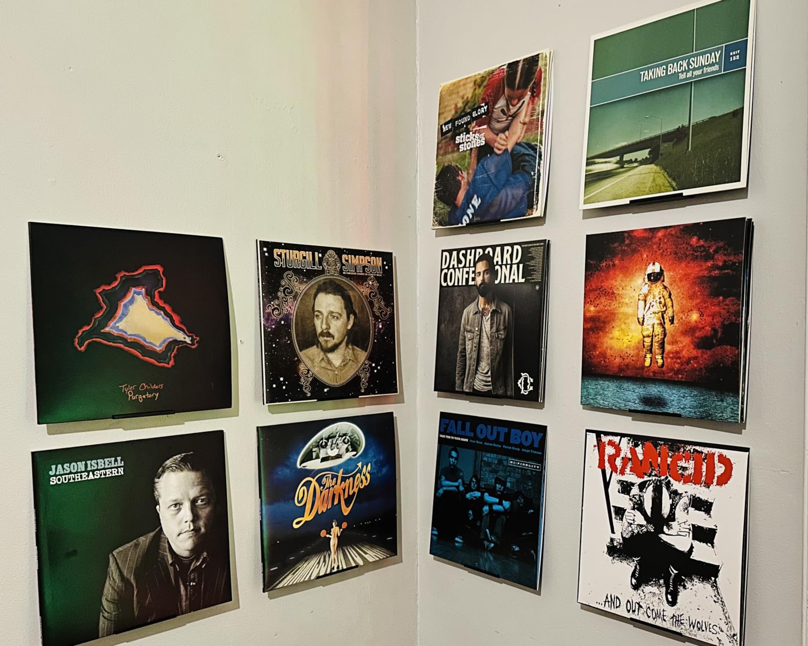 BiJun Vinyl Wall Mount 10 Pack, Black Metal Record Wall Display Shelf | Vinyl Holder Wall Display Shelves customer photo 2