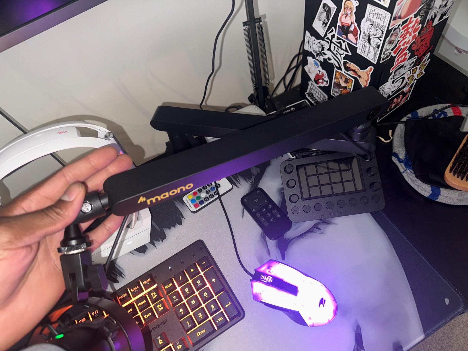 MAONO Microphone Boom Arm, Low Profile Mic Arm with Cable Management Channels, Desk Mount Clamp, Fully Adjustable, Heavy Duty Mic Stand for Podcast Studio Streaming (BA92 Black) customer photo 1