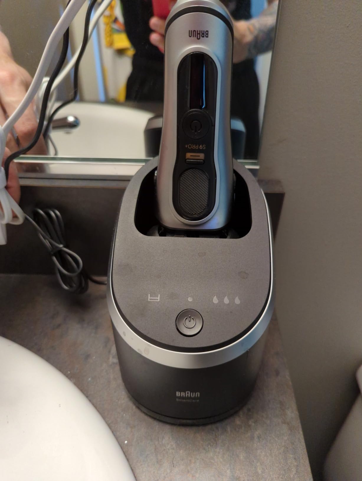 Braun Series 9 PRO+ Electric Razor for Men, 5 Pro Shave Elements & Precision Long Hair Trimmer, 6in1 SmartCare Center, Wet & Dry Electric Shaver for Smooth Skin with 60min Battery Runtime, 9567cc customer photo 2