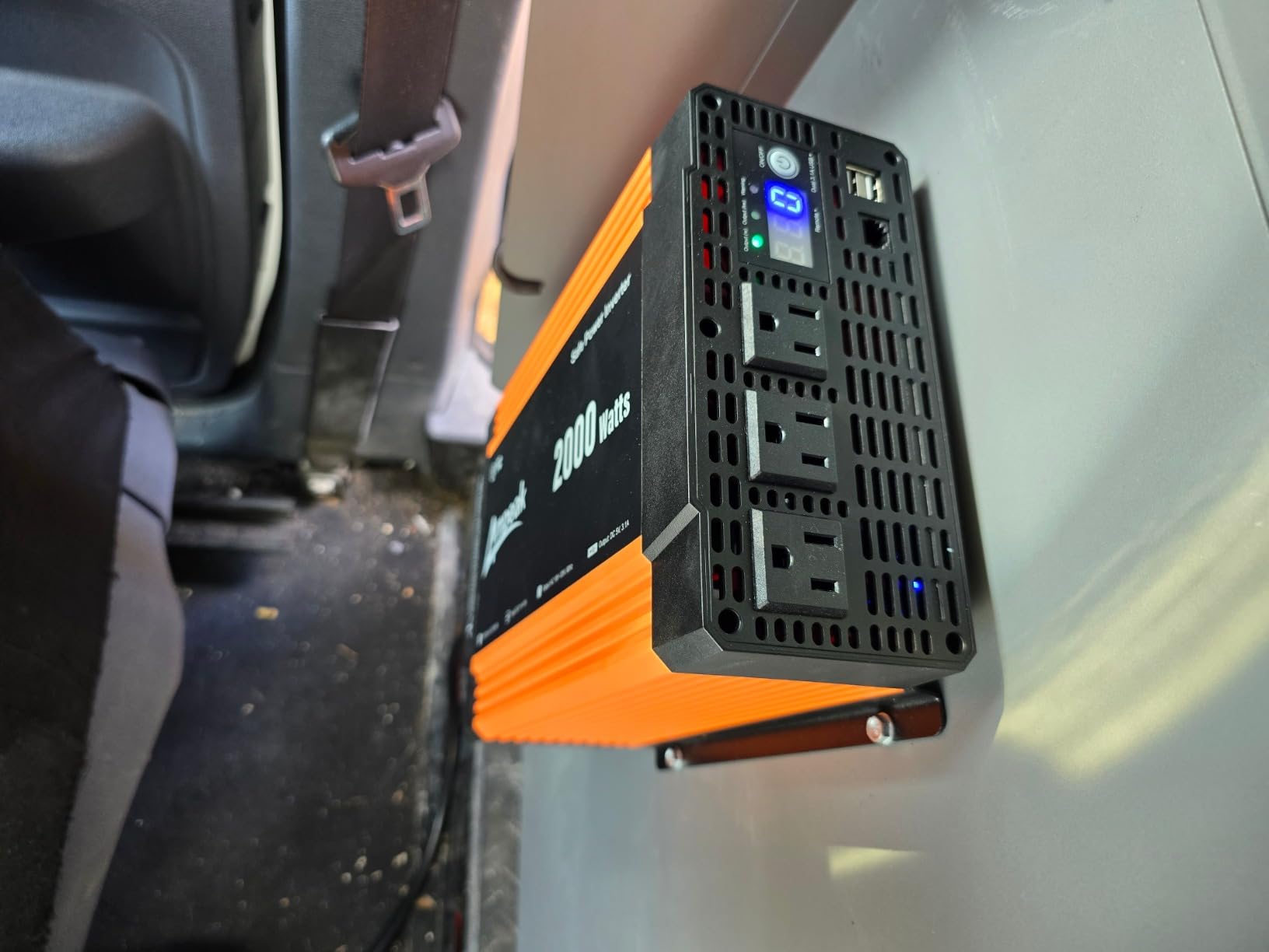 Ampeak 2000W Power Inverter, Remote Controller, 89% Efficiency | 4000W Surge, 3 AC Outlets, Dual USB, LCD Display, 52dB, 11 Protections, for Truck RV Car Camping customer photo 1