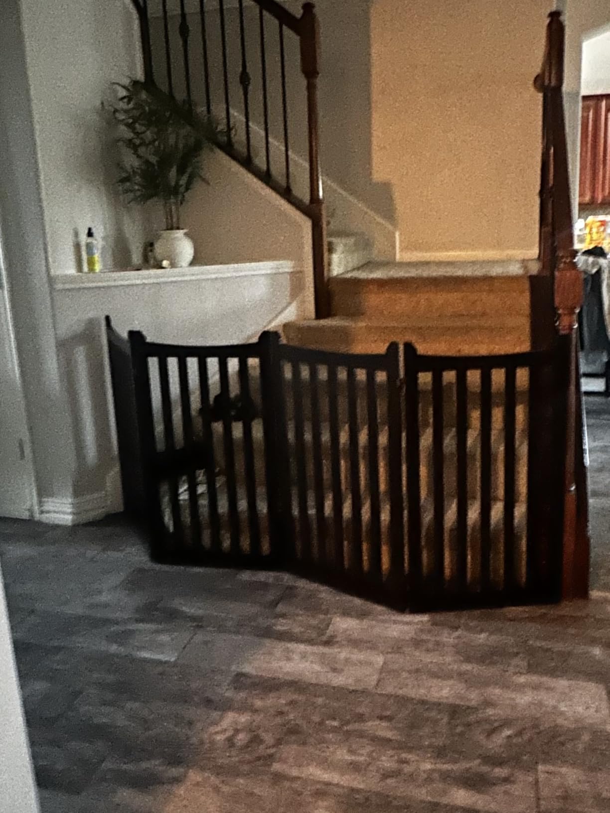 Yaheetech 36in 4-Panel Wooden Freestanding Pet Gate for Indoor Stairs | Dog Fence with 2 Support Feet for Doorways/Halls/Kitchen, Foldable for Storage, Easy Assembly, Ideal for Small & Medium Pets customer photo 1