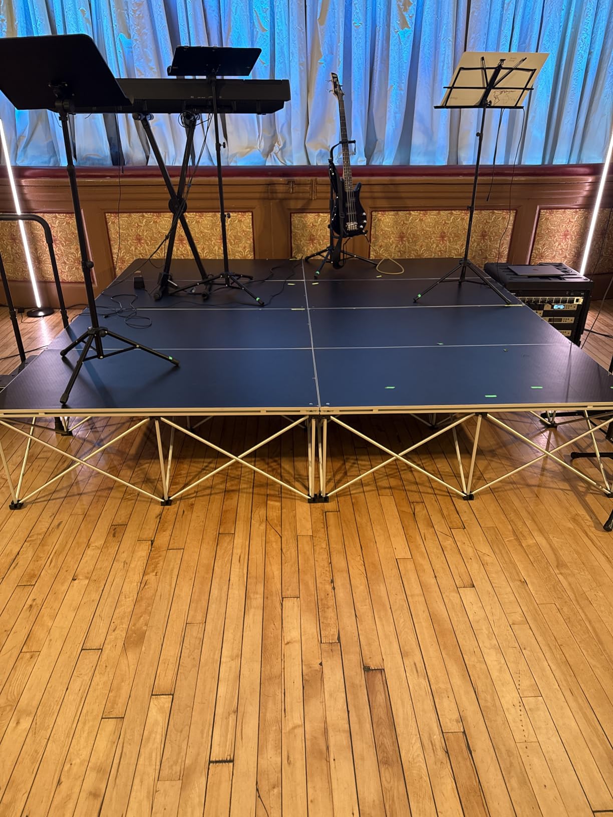 Tetra-Teknica PSR-16 Folding Portable Stage Platform Modular Unit with 16