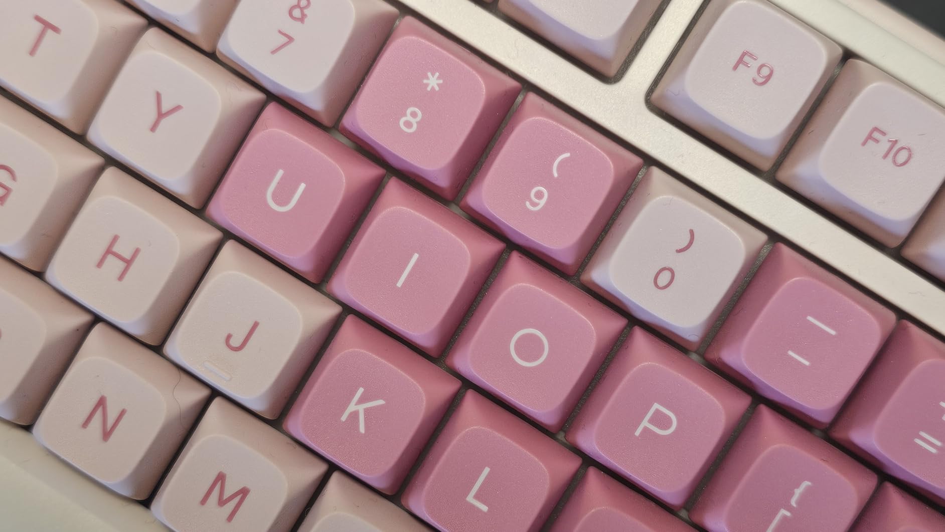 RK ROYAL KLUDGE R75 Wired Mechanical Gaming Keyboard, 75% Hot-Swap Mechanical Keyboard Volume Knob, Soft Pre-lubed Tactile Brown Switch customer photo 1