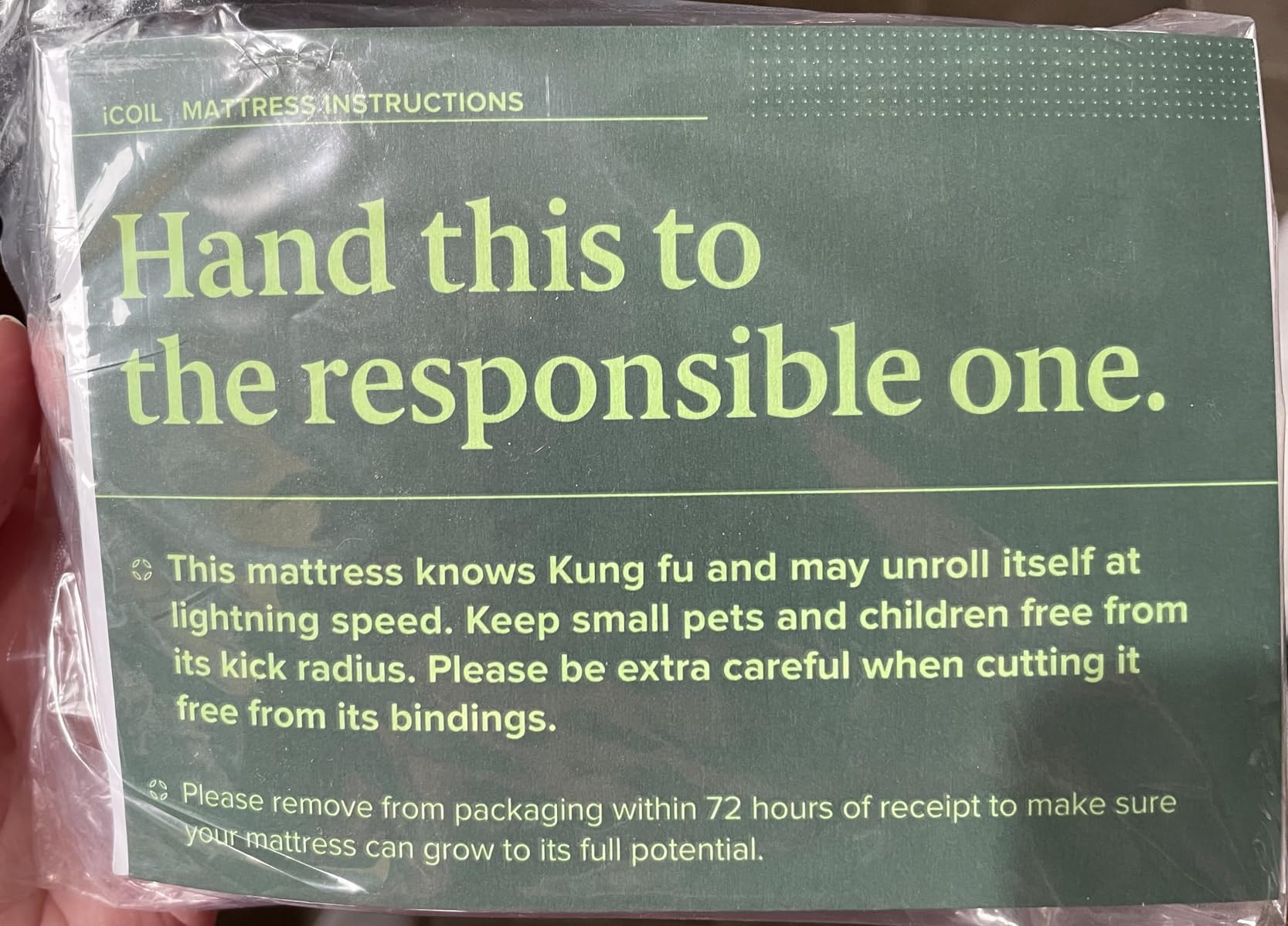 ZINUS 12 Inch True Support Hybrid Mattress [New Version], King, Fiberglass Free, Medium Feel, Motion Isolation, Certified Safe Foams & Fabric, Mattress in A Box customer photo 2