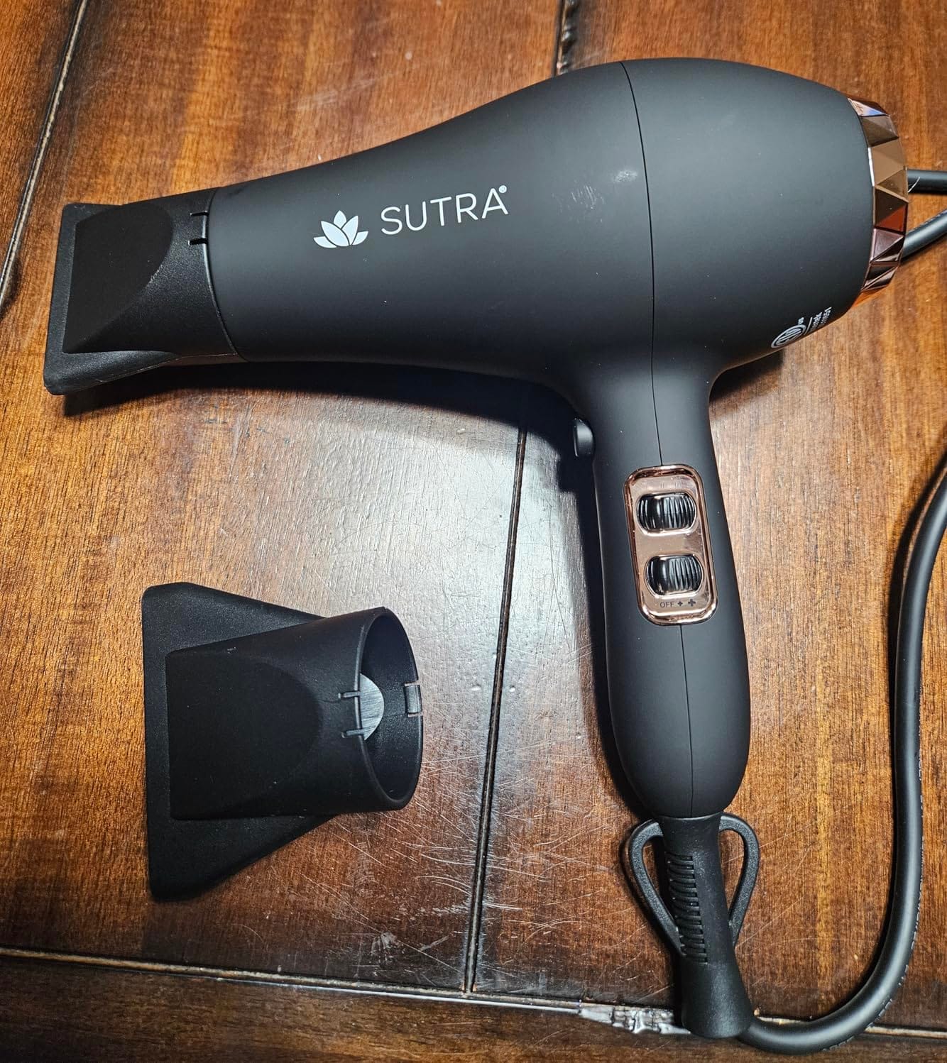 Sutra Infrared AC Blow Dryer - Professional Hair-Dryer with Infrared (IR) & Ionic Technology - Blowdryer with 2 Speed, 3 Heat Settings & Cool Shot Button - Professional Styling Tool for All Hair Types customer photo 2