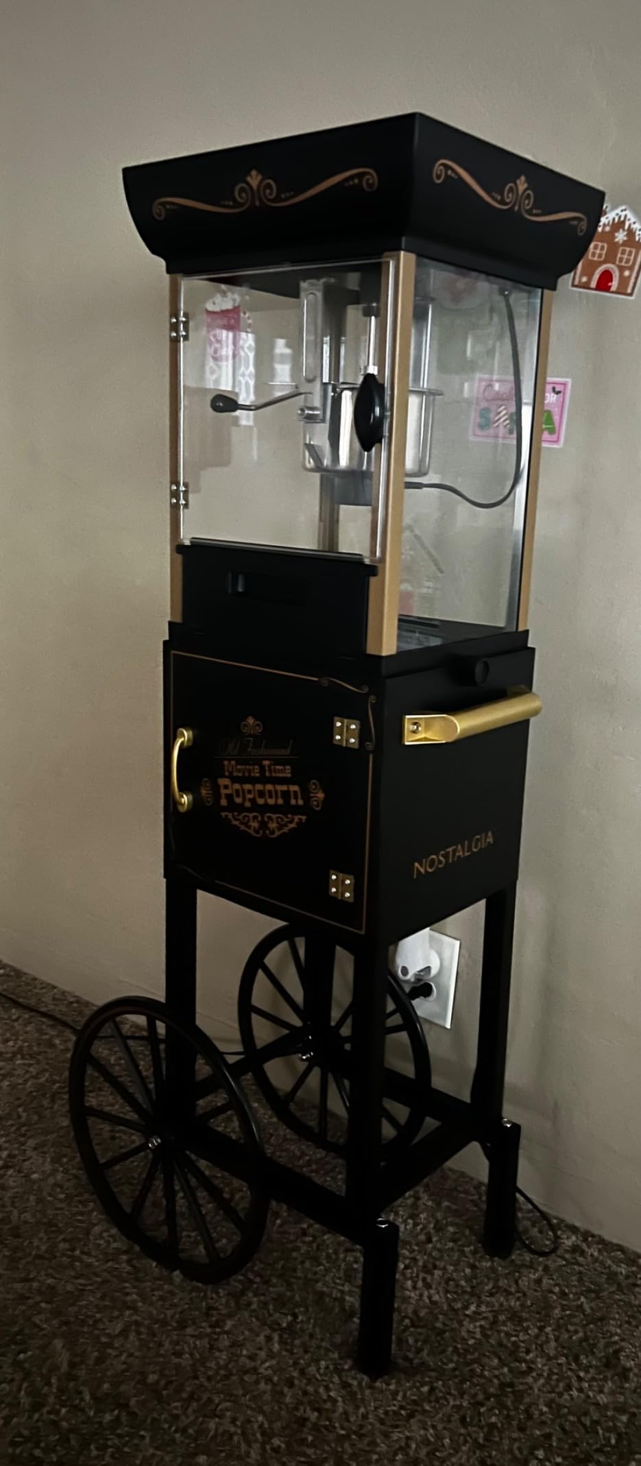 Nostalgia Popcorn Maker Machine - Vintage Theater Style Popcorn Cart With 2.5oz Stainless Steel Kettle, Makes Up To 10 Cups Easily - Bring Home the Fun with Theater Style Popcorn Machine- Red customer photo 2