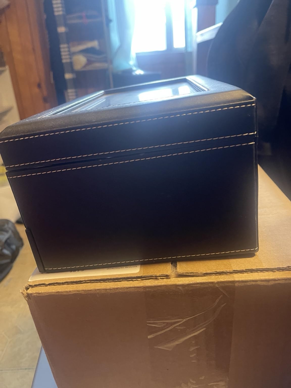 SONGMICS 12-Slot Watch Box, Lockable with Glass Lid, 2 Layers Watch Case | For Rings, Bracelets, Gift Idea, Black Synthetic Leather, Red Lining, BRIDIE Collection, UJWB012R01 customer photo 2