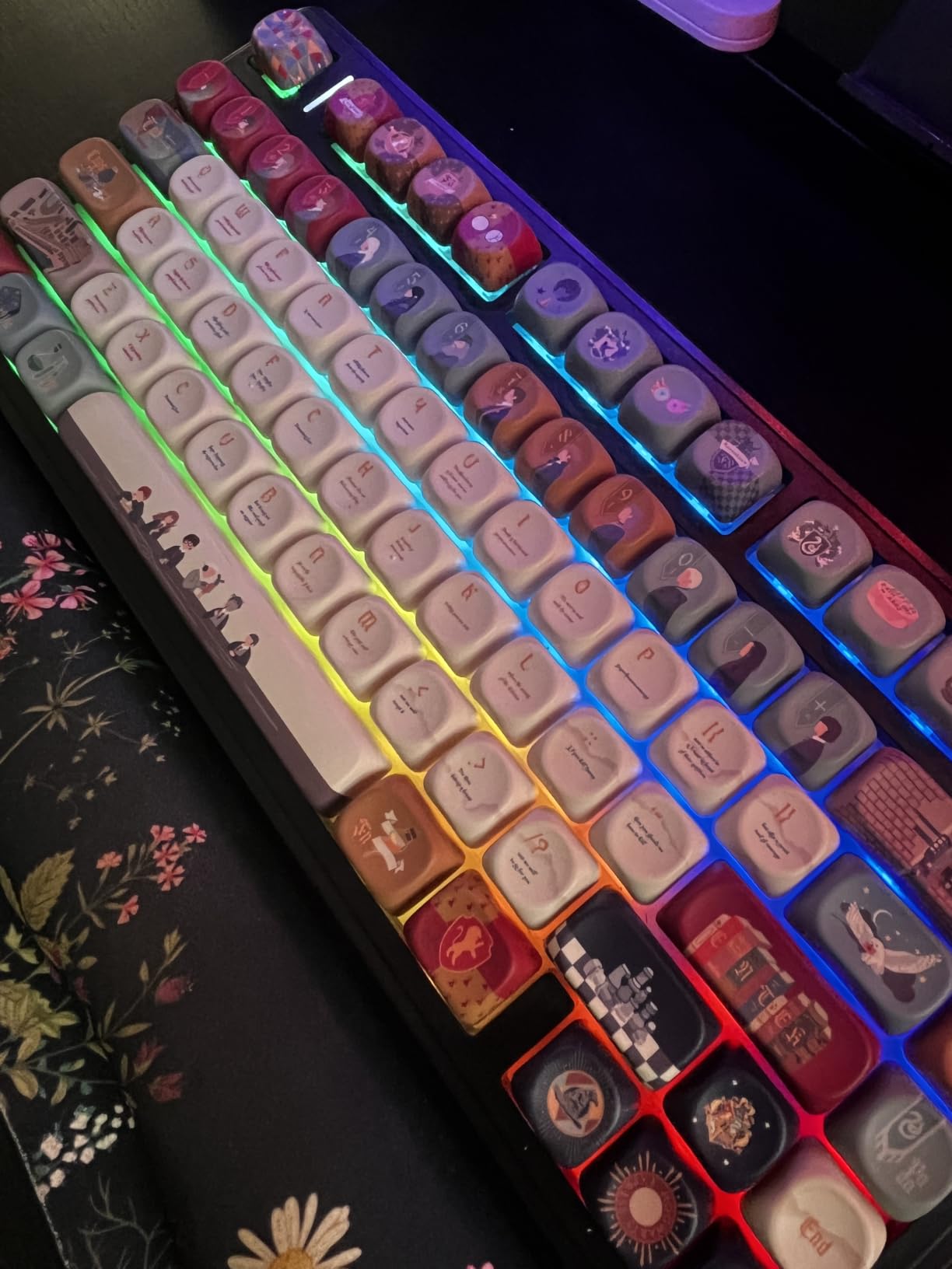 AULA F75 75% Wireless Mechanical Keyboard, Hot Swappable Creamy Keyboard, Pre-lubed Reaper Switches, 2.4GHz/Type-C/BT5.0, RGB Backlit Gaming Keyboards (White & Blue) customer photo 1