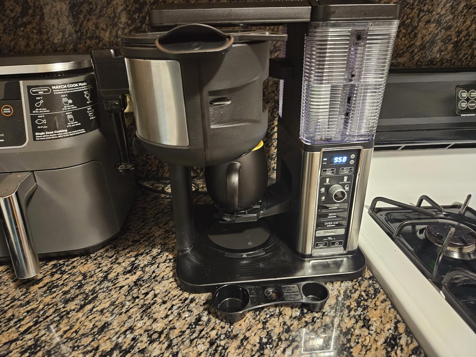 Ninja Hot & Iced XL Coffee Maker with Rapid Cold Brew, 4 Brew Styles, 8 Sizes Small Cup to Travel Mug, Single-Serve Coffee Brewer, 12-Cup Carafe, Permanent Filter, Removable Reservoir, Black, CM371 customer photo 2