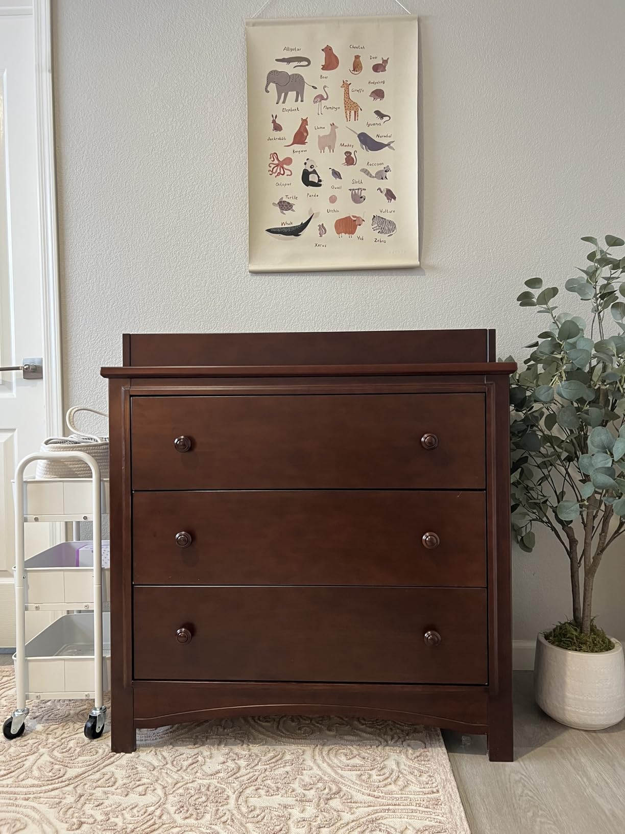 Delta Children Perry 3 Drawer Dresser with Changing Top and Interlocking Drawers, Moonstruck Grey customer photo 1
