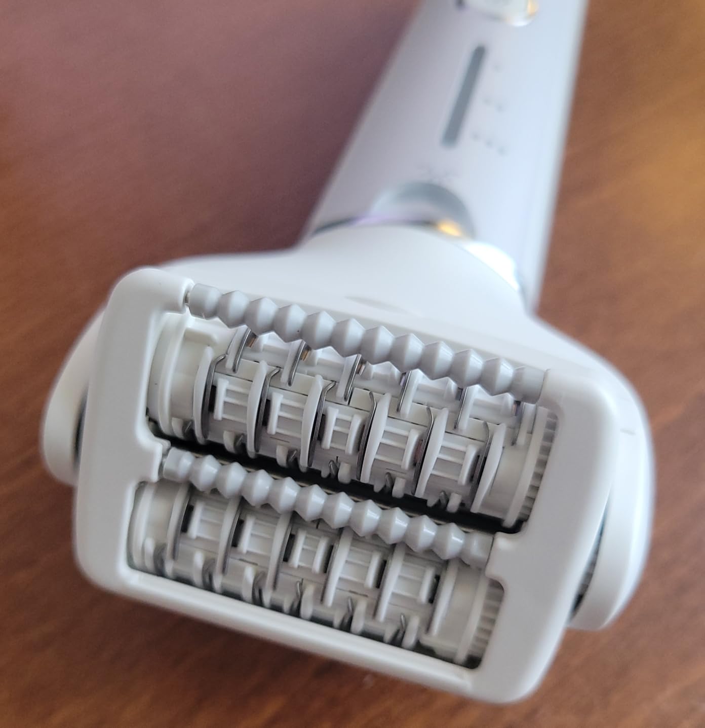 Panasonic Epilator with Gentle Cap, Electric Hair Removal Tool for Home, 3 Speed Settings, Wet Dry, Washable - ES-EY30 customer photo 1