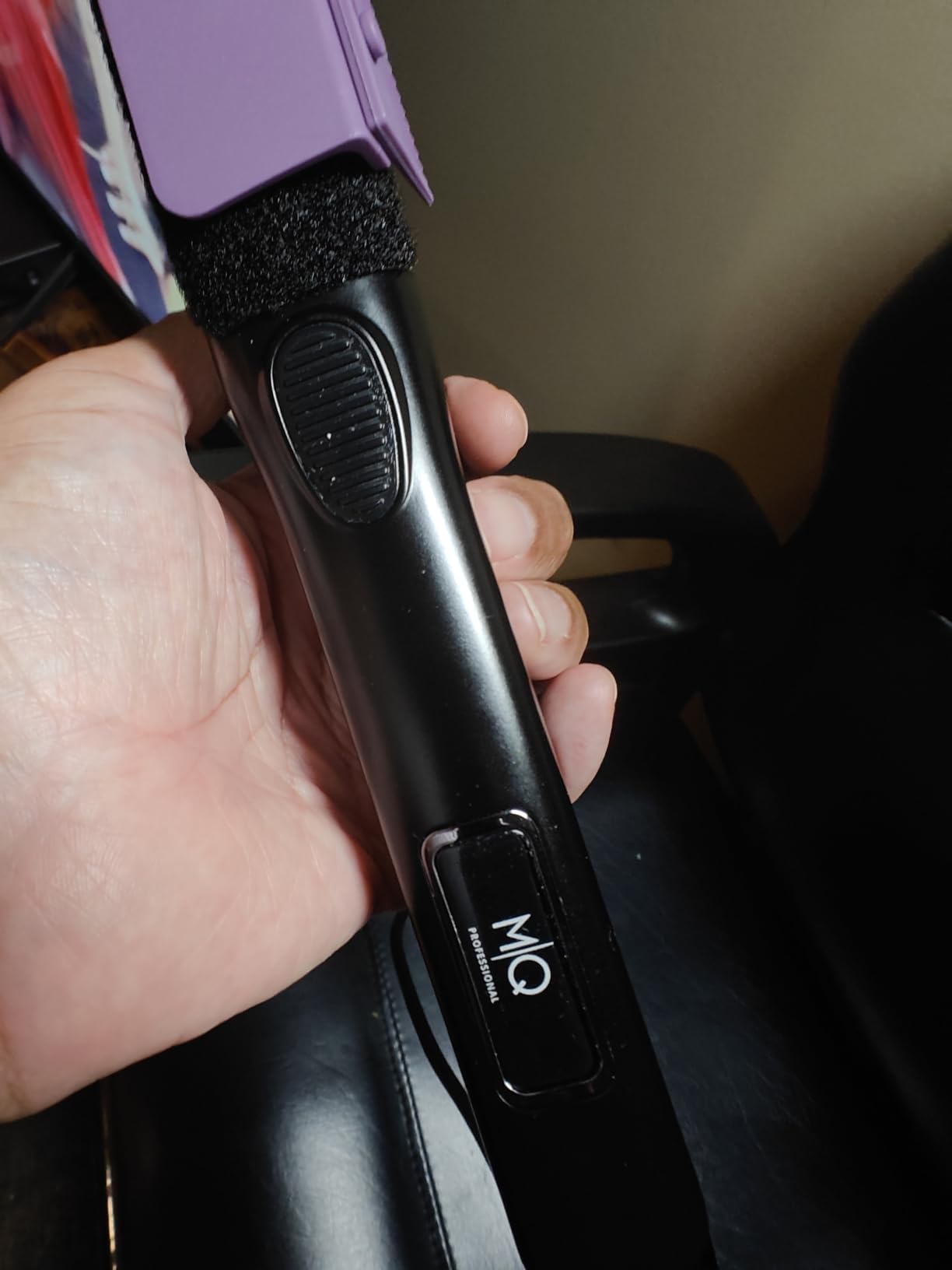 MQ Professional Hair Straightener - Pro 480 Velox Titanium Flat Iron - Brazilian Expertise - Fast Heating, Ergonomic Design - Ideal for Professional Use customer photo 1