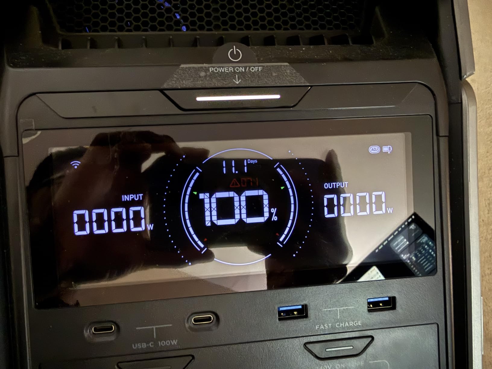 EF ECOFLOW DELTA Pro 3 Portable Power Station, 4096Wh, 4000W AC Output customer photo 2